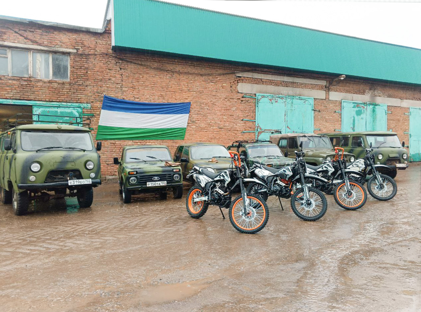 Предприниматели из Туймазов передали бойцам СВО десять единиц техники