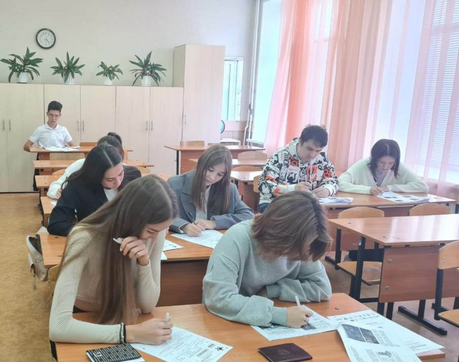 Жители Туймазов приняли участие в «Диктанте Победы»