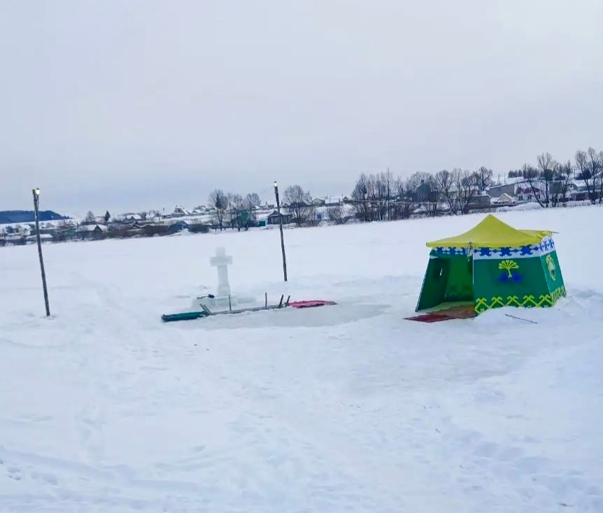 В Туймазах спасатели показали, как идет подготовка к Крещению