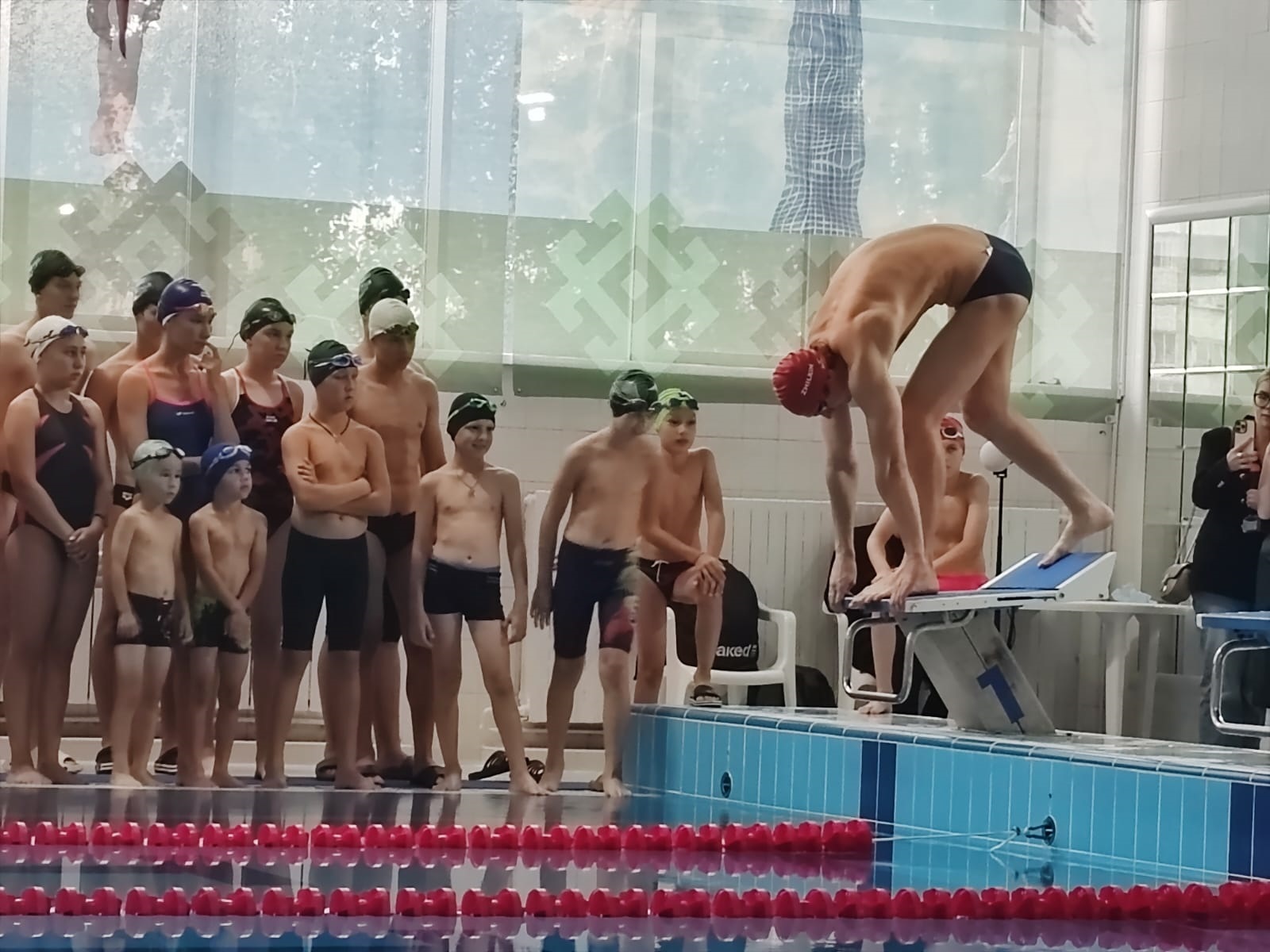 В Туймазах прославленный пловец Андрей Жилкин провел мастер-класс для детей