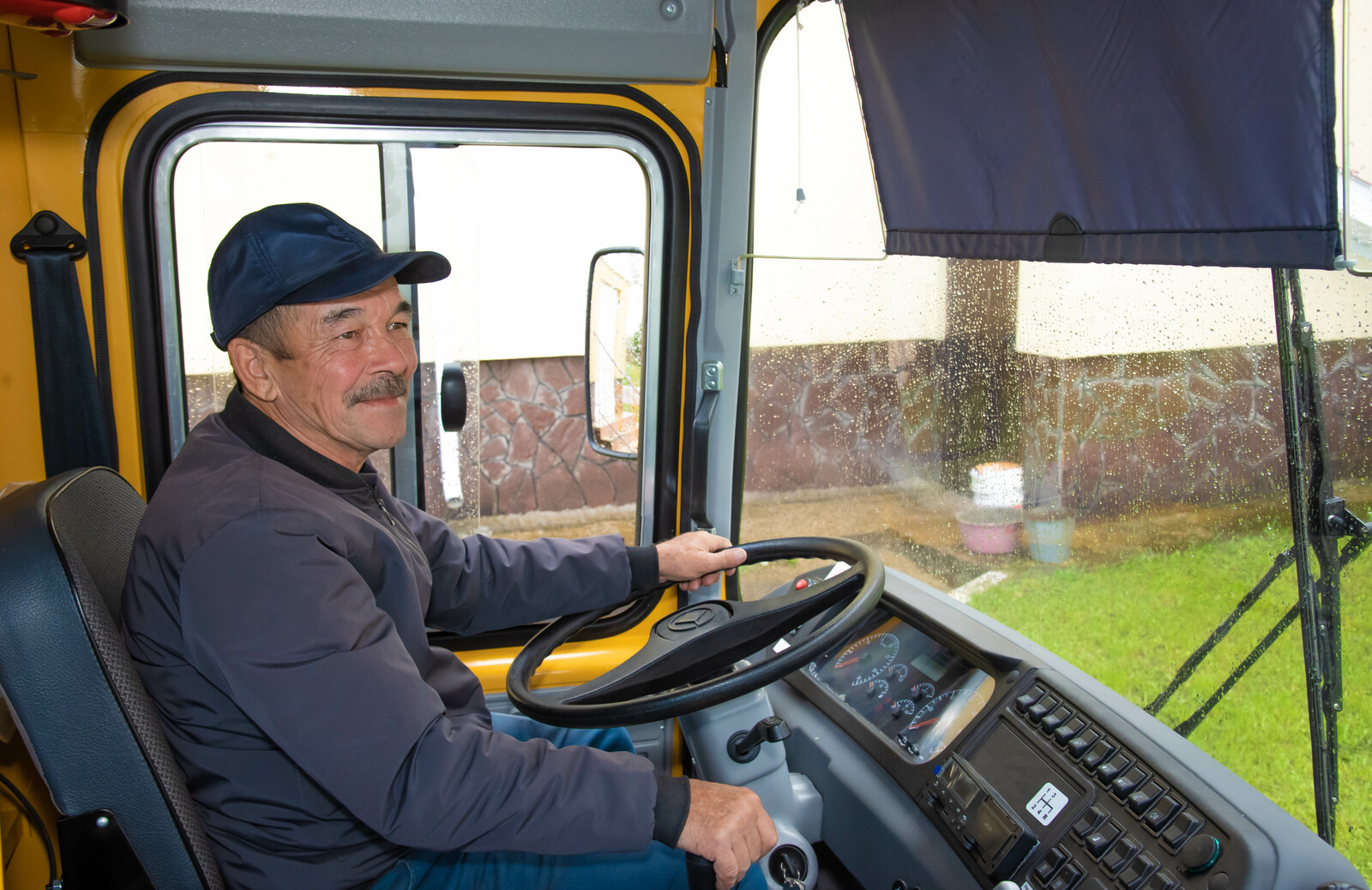 В Туймазах водители школьных автобусов рассказали об обновлении автопарка