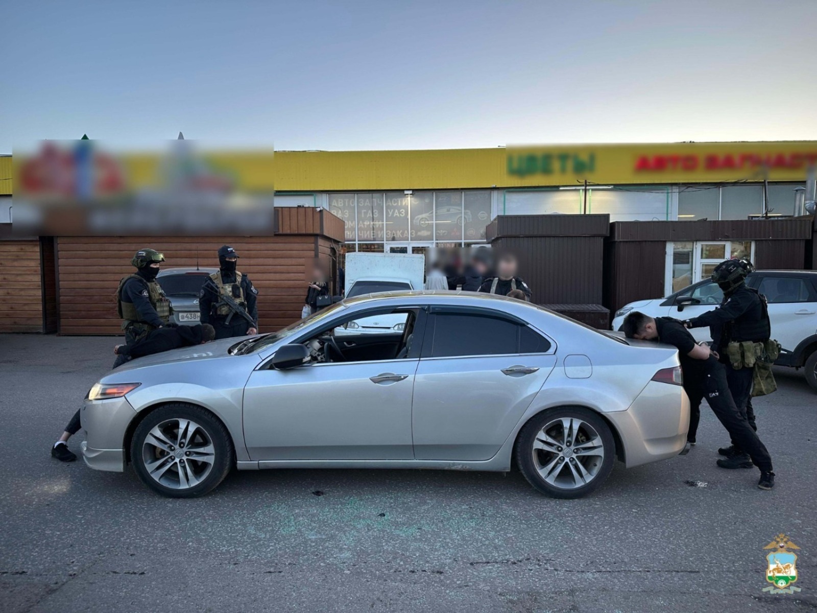 В Башкирии из автомобиля украли более 300 тысяч рублей