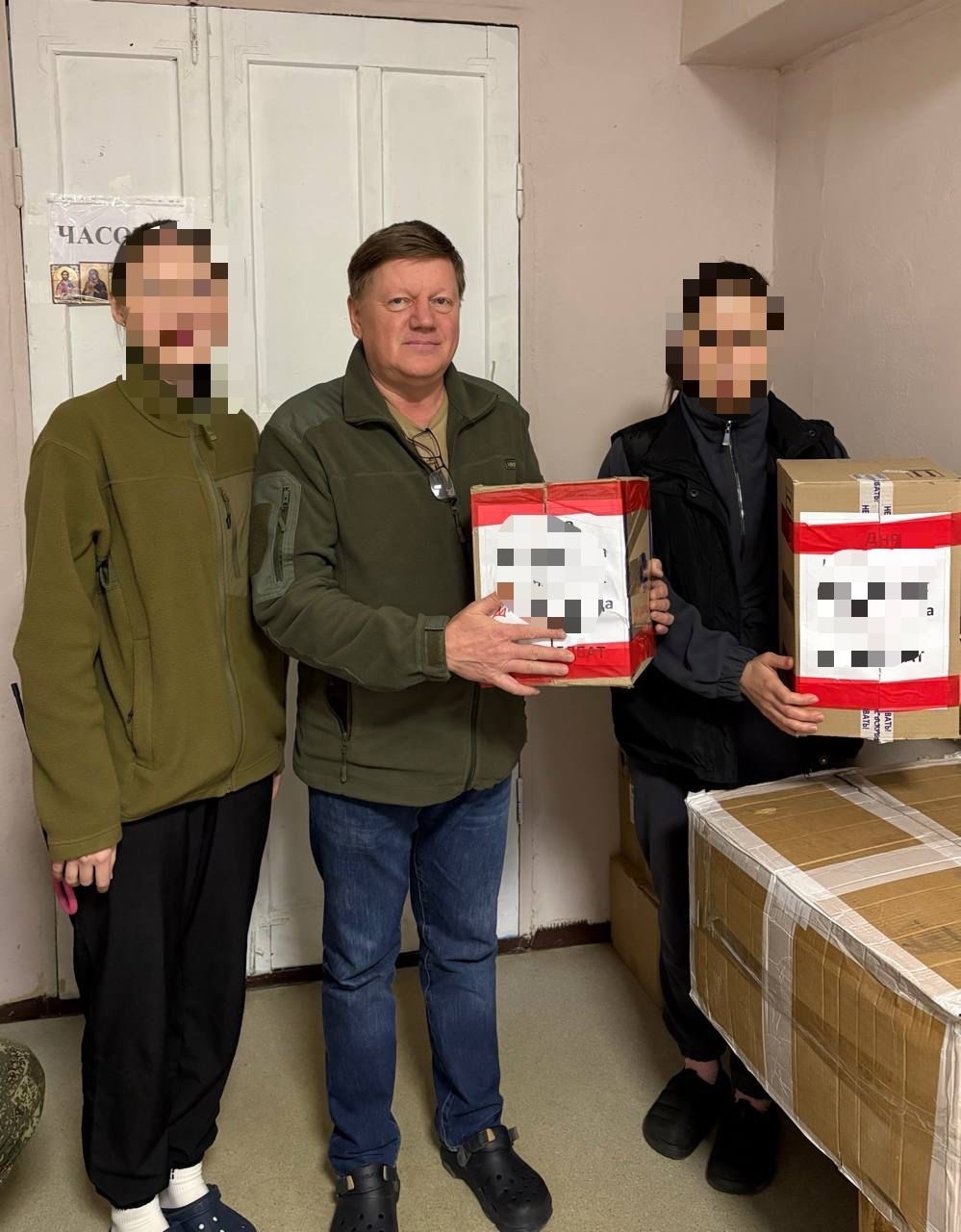 В Туймазах врачи передали девятый автомобиль бойцам СВО