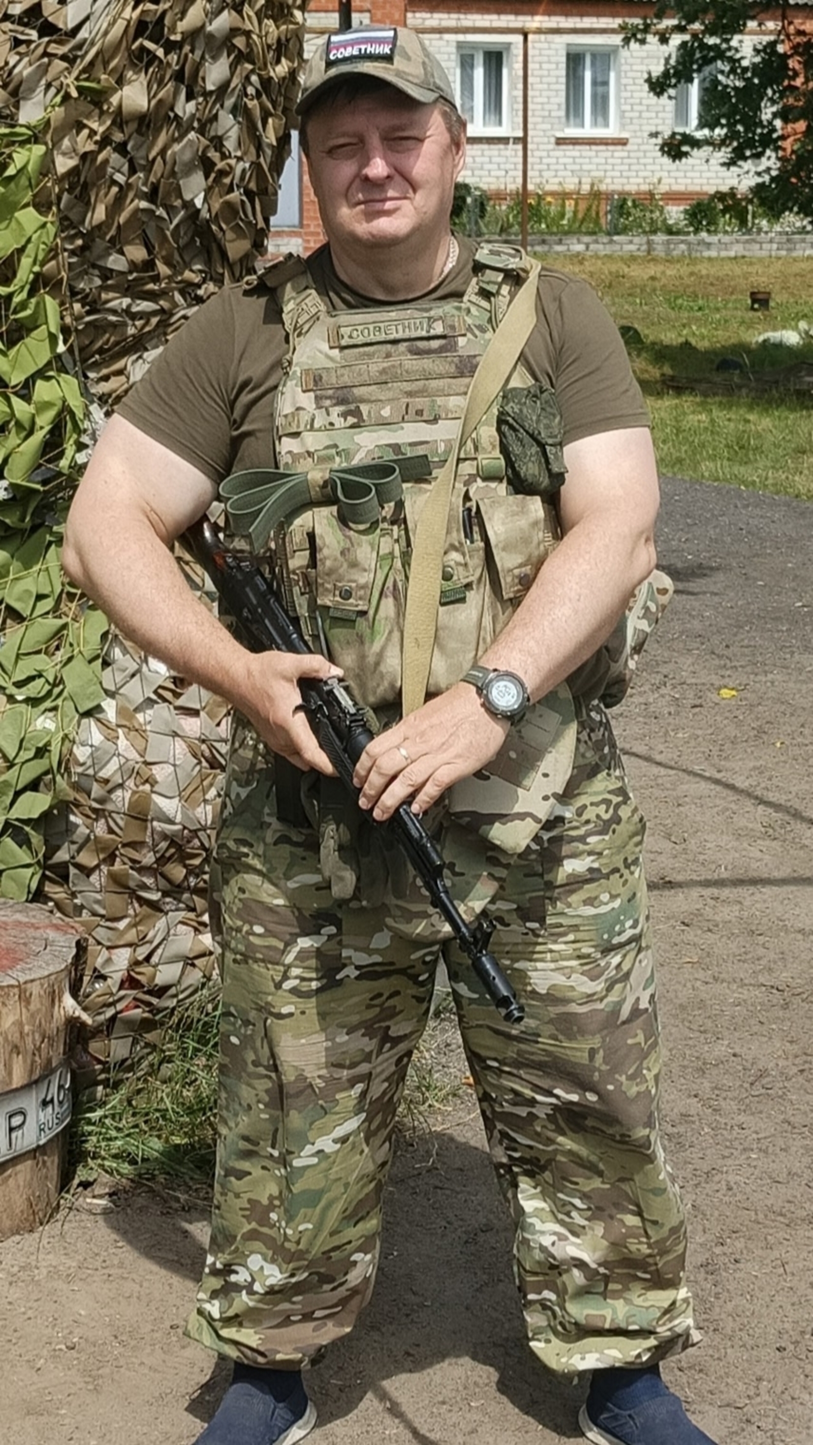 фото со страницы в соцсетях Туймазинского индустриального колледжа  Педагог из Туймазов награжден за службу в зоне СВО