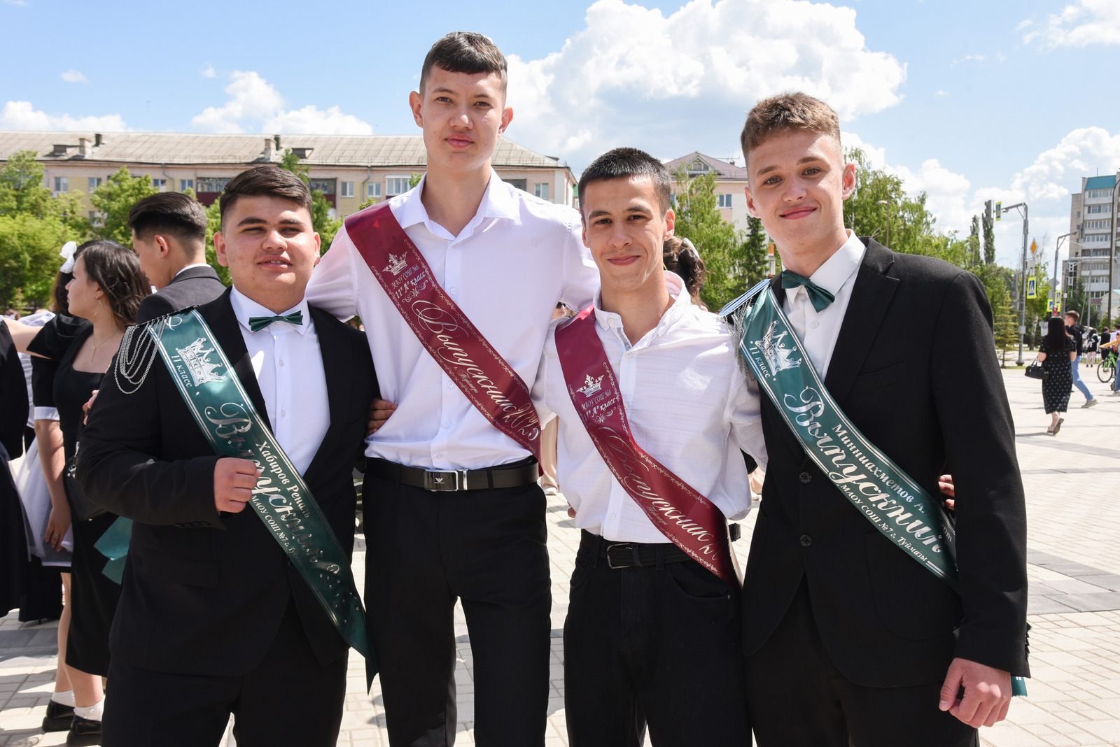 Владимир Путин поздравил российских выпускников с окончанием школы