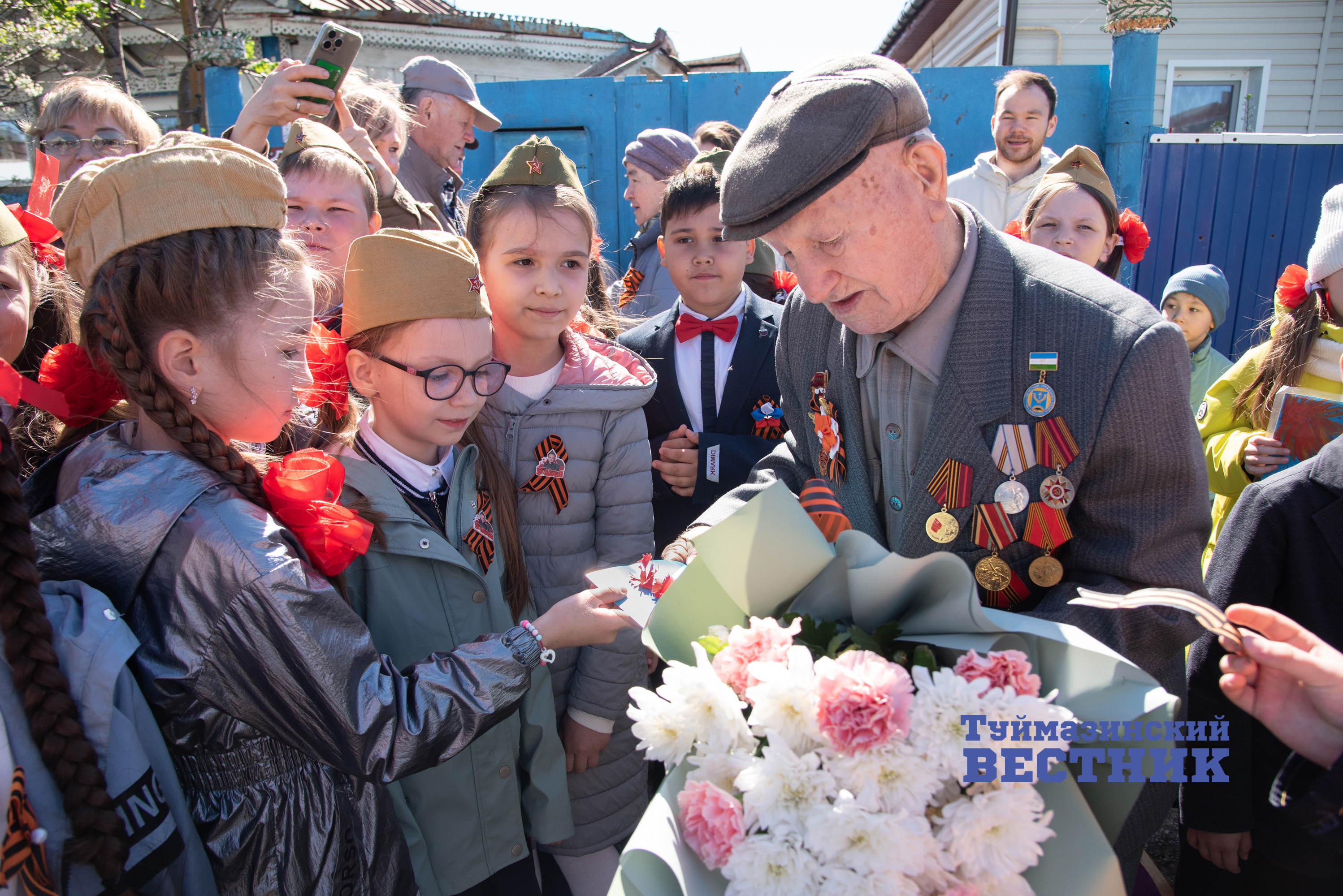 В Туймазах проходят юбилейные парады в честь 80-летия Победы
