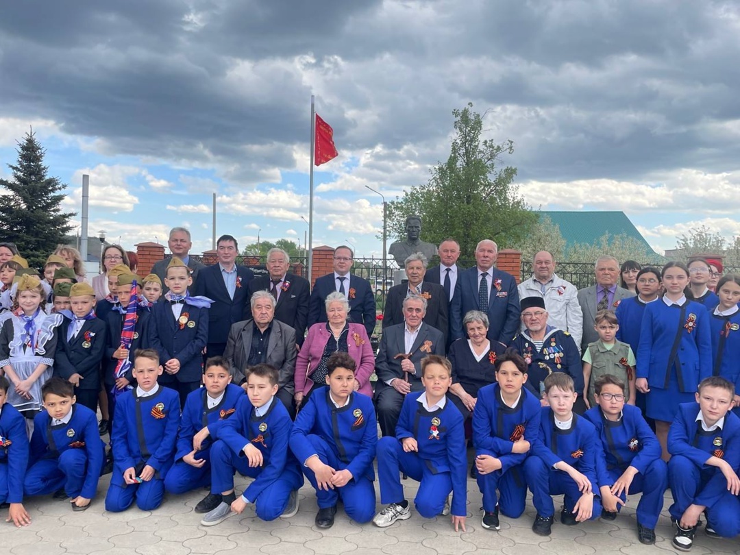 В Туймазах открыли мемориал памяти участников 112 Башкавдивизии