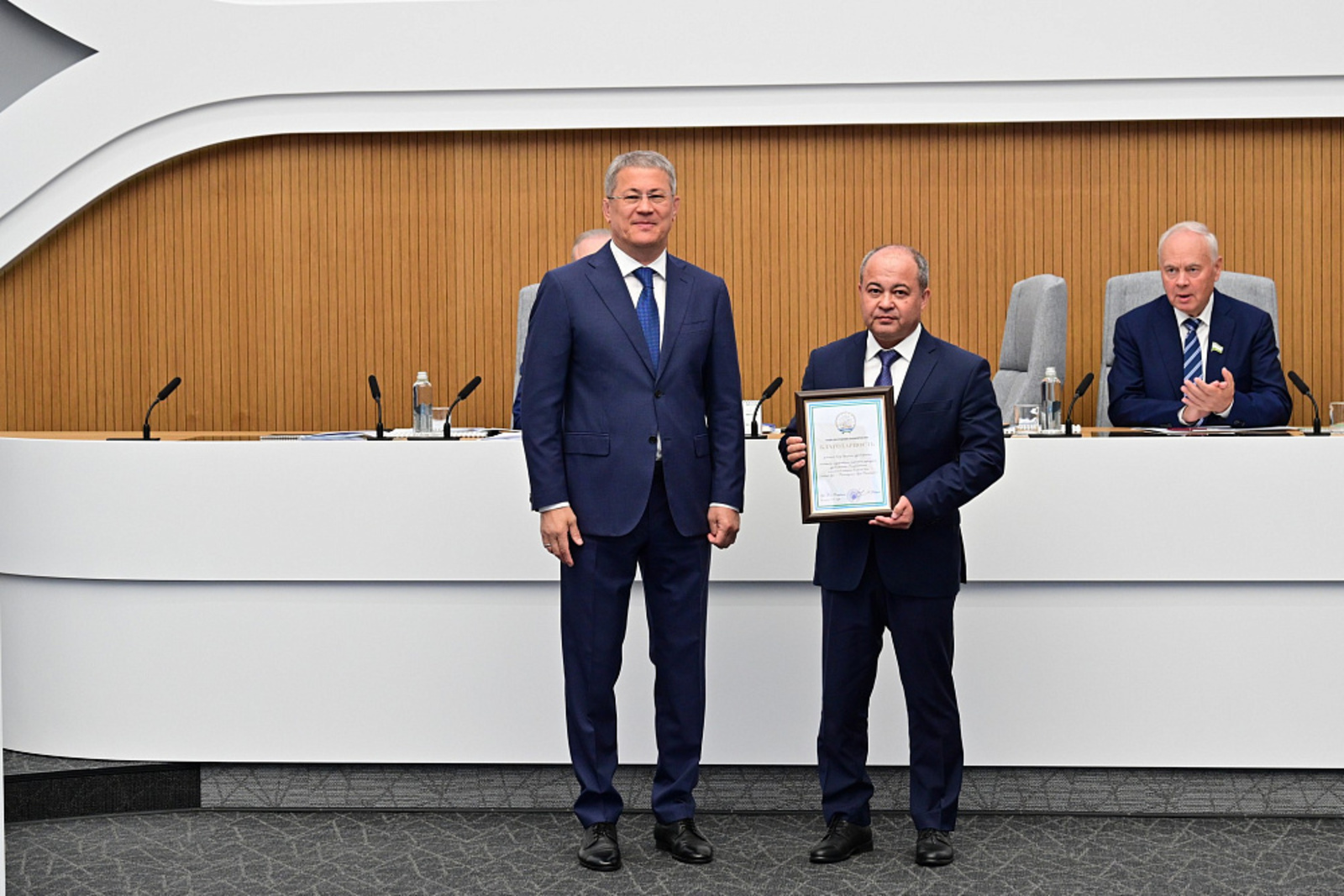 В Башкирии глава региона вручил государственные награды