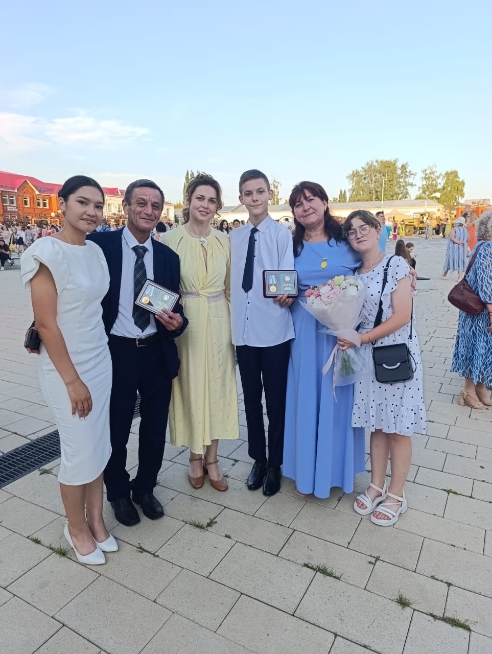 Радий Хабиров вручил государственные награды семьям Башкирии