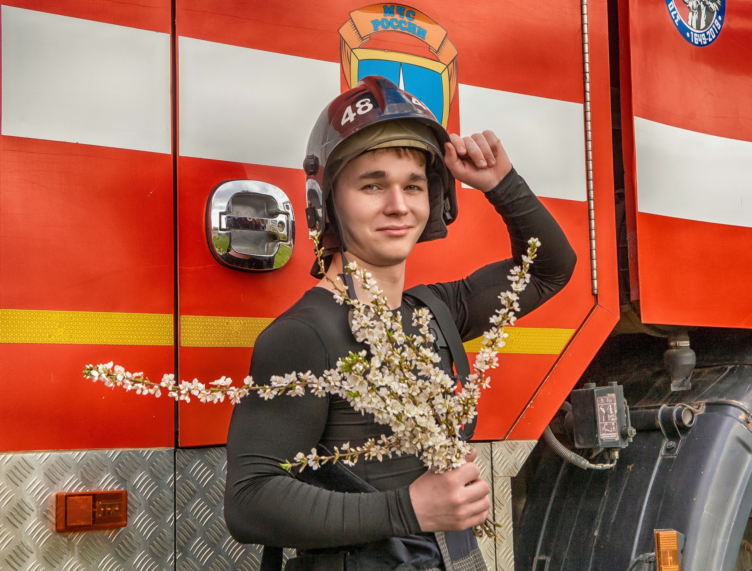 В Туймазах пожарные приняли участие в брутальной фотосессии - фоторепортаж