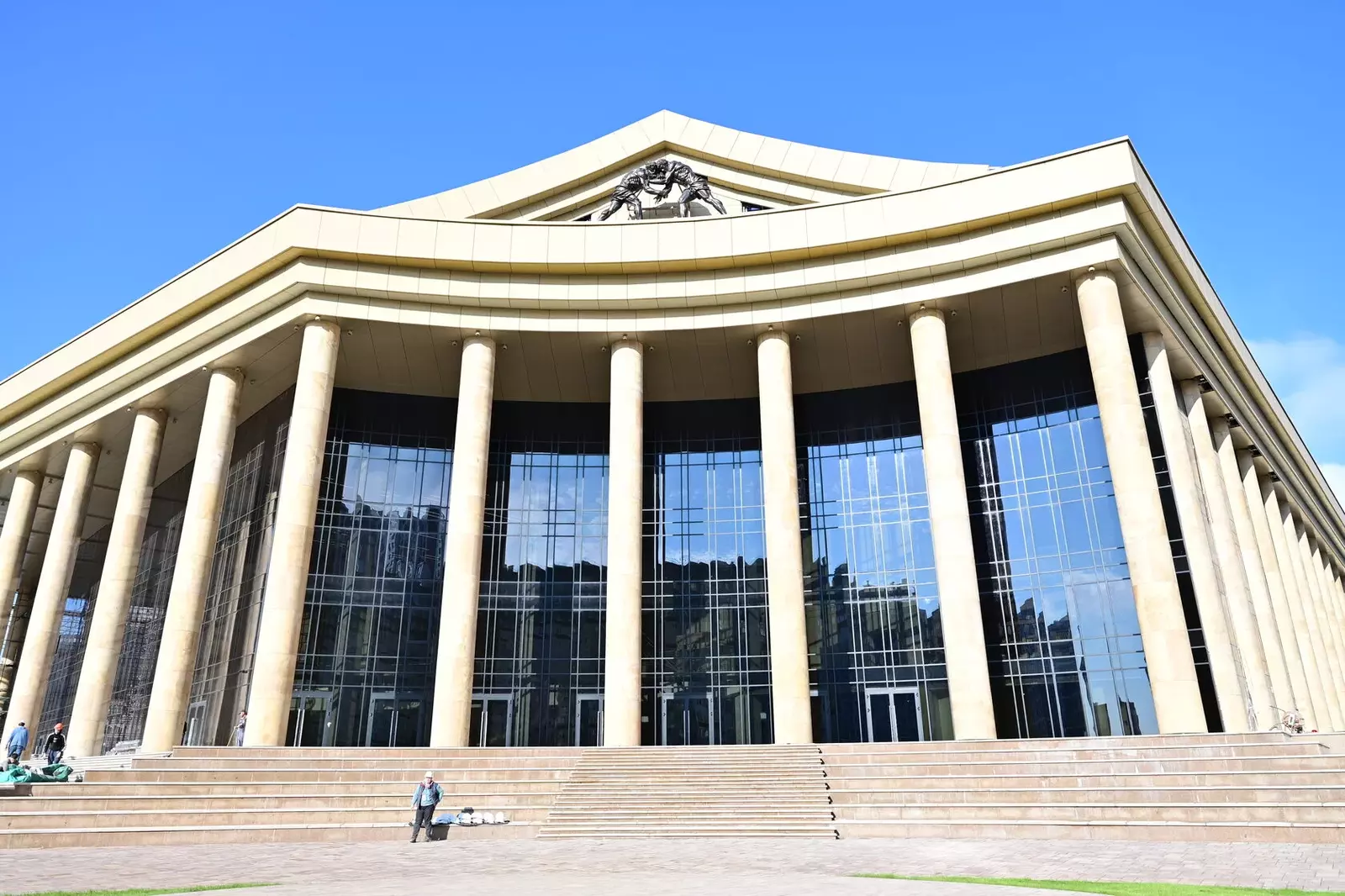 Известные спортсмены объяснили, в чем уникальность Дворца борьбы в Уфе