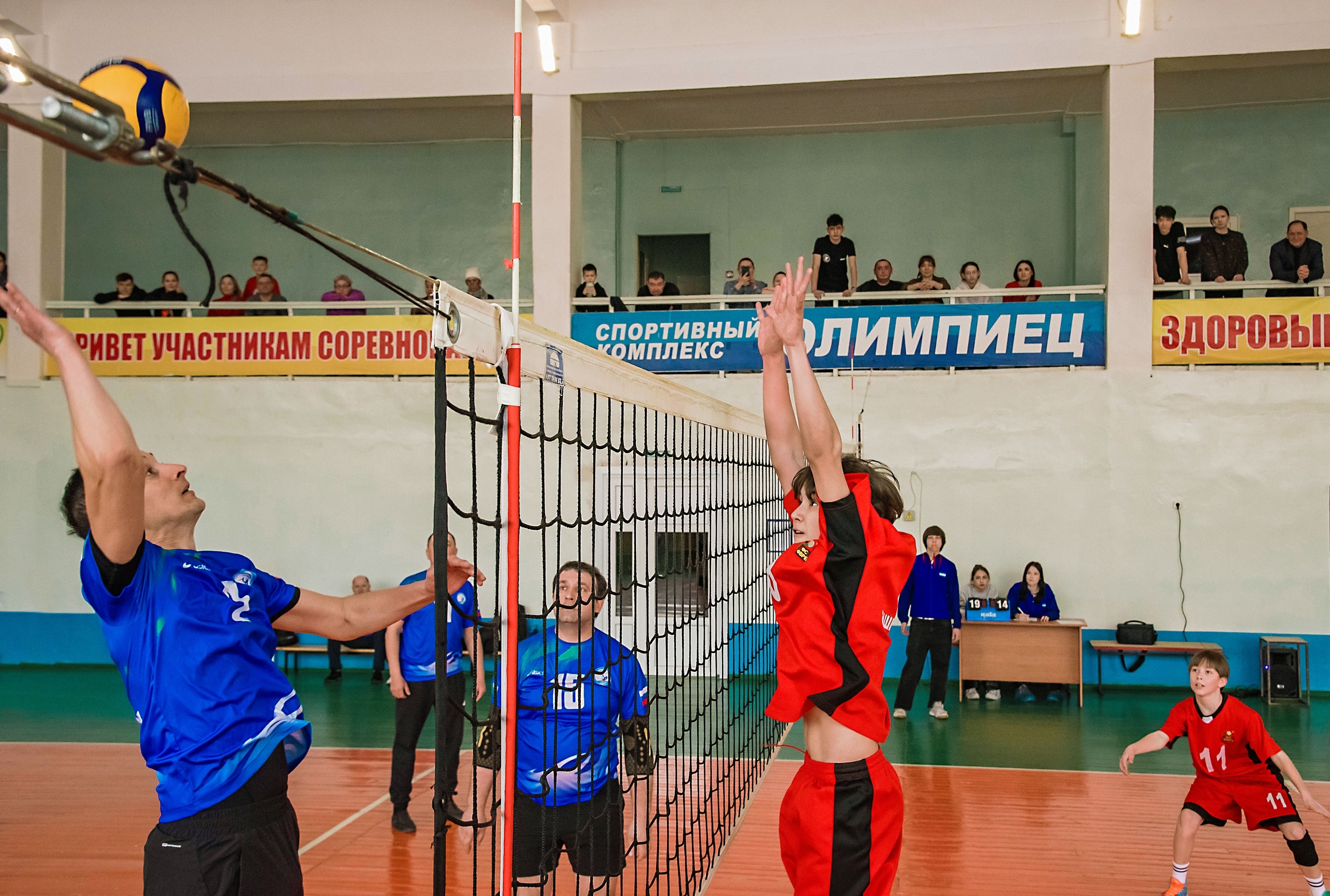 В Туймазах прошел необычный спортивный турнир по волейболу