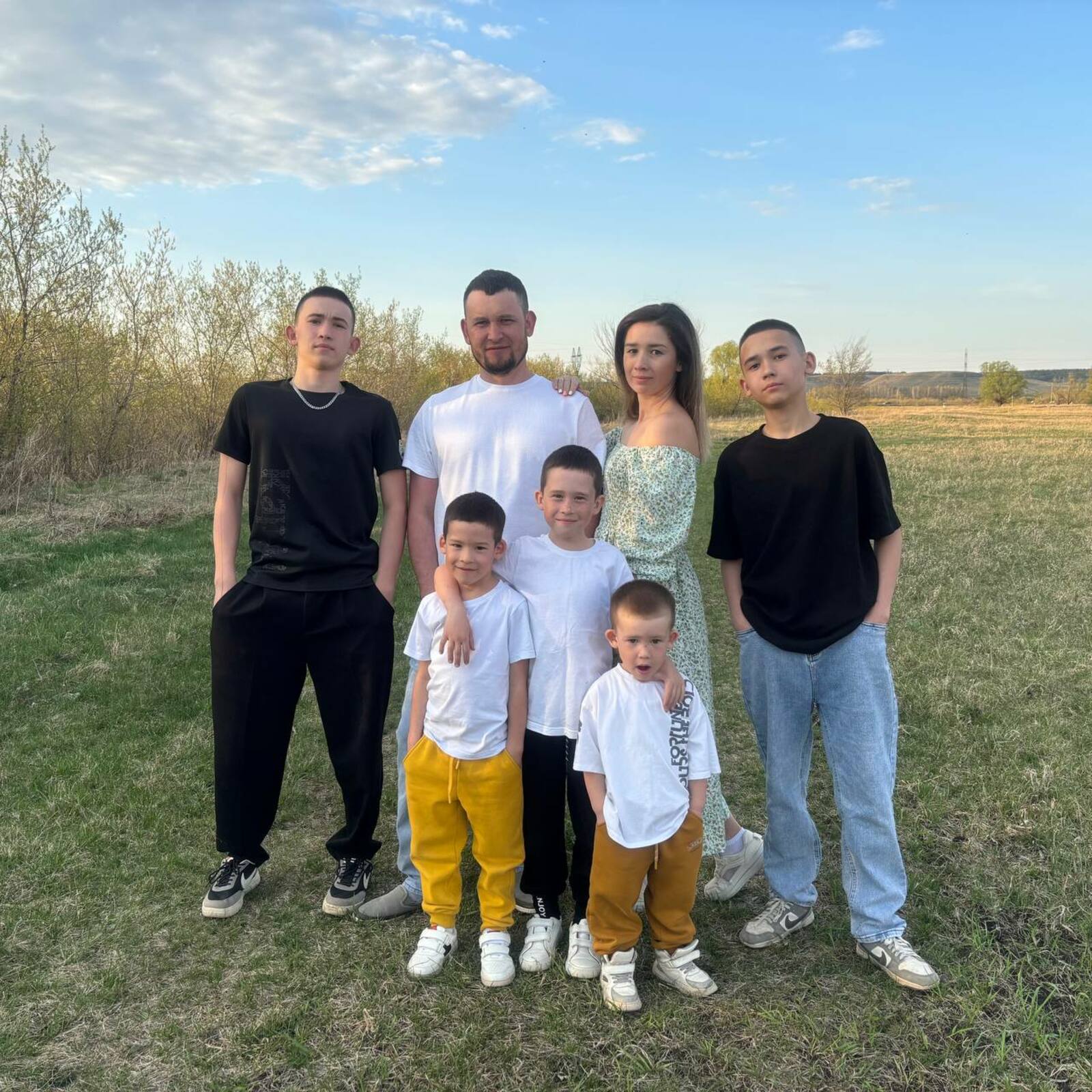 В Туймазинском районе медали «Материнская слава» удостоена мать пятерых сыновей