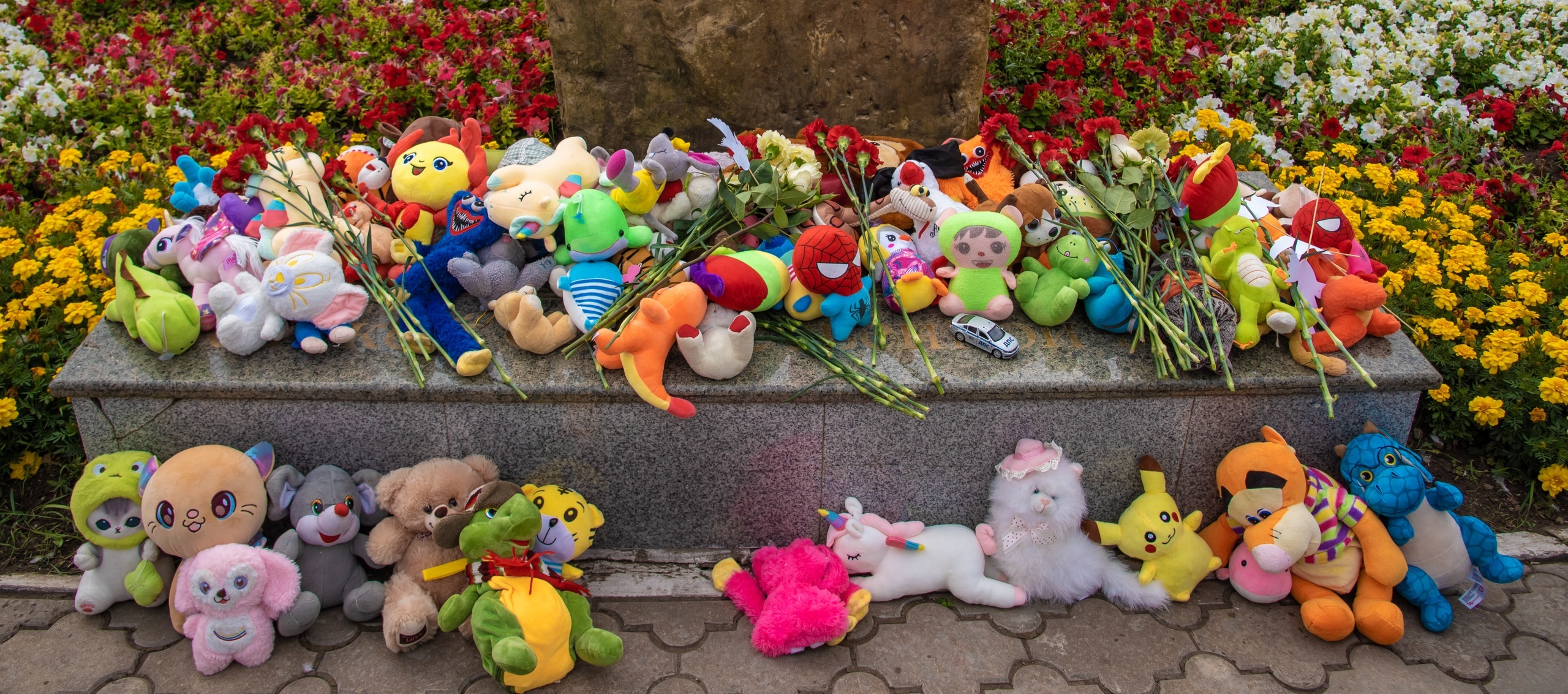 В Башкирии прошли акции ко Дню памяти детей, жертв войны Донбасса – фоторепортаж