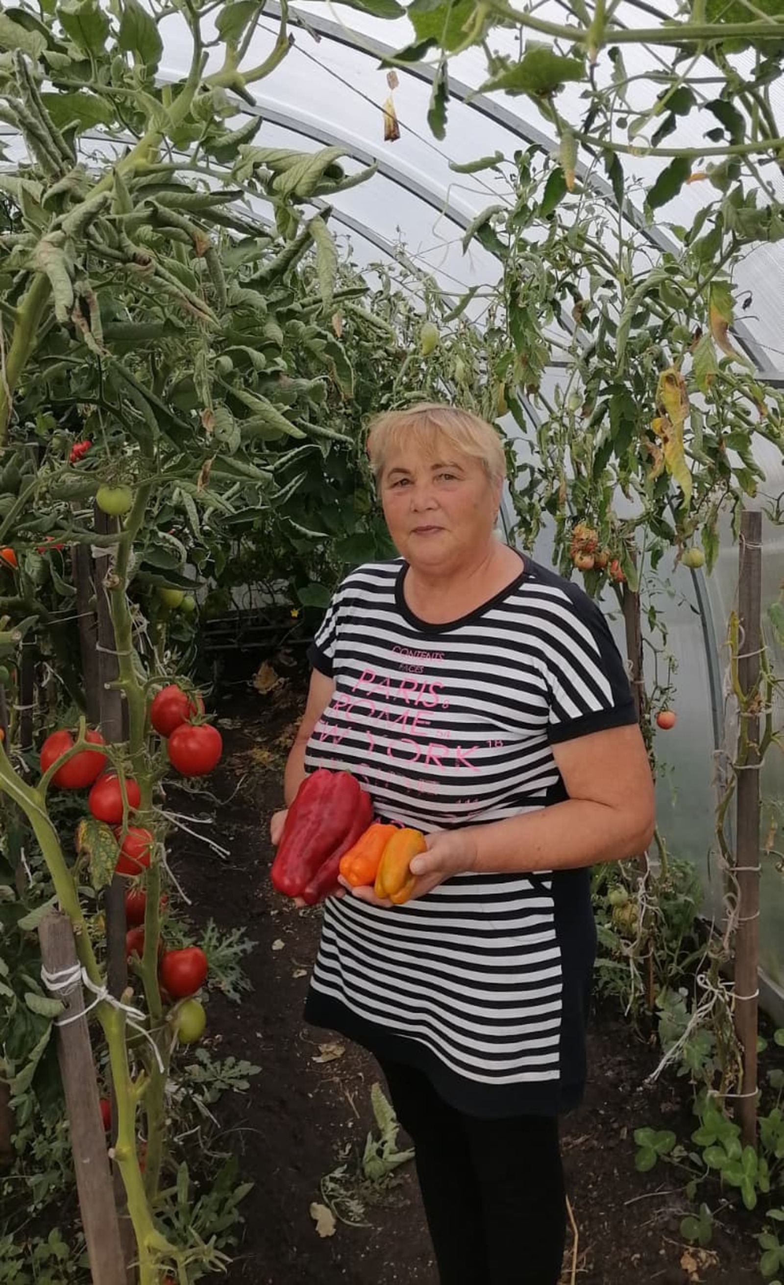 Жительница Туймазов вырастила огромный перец