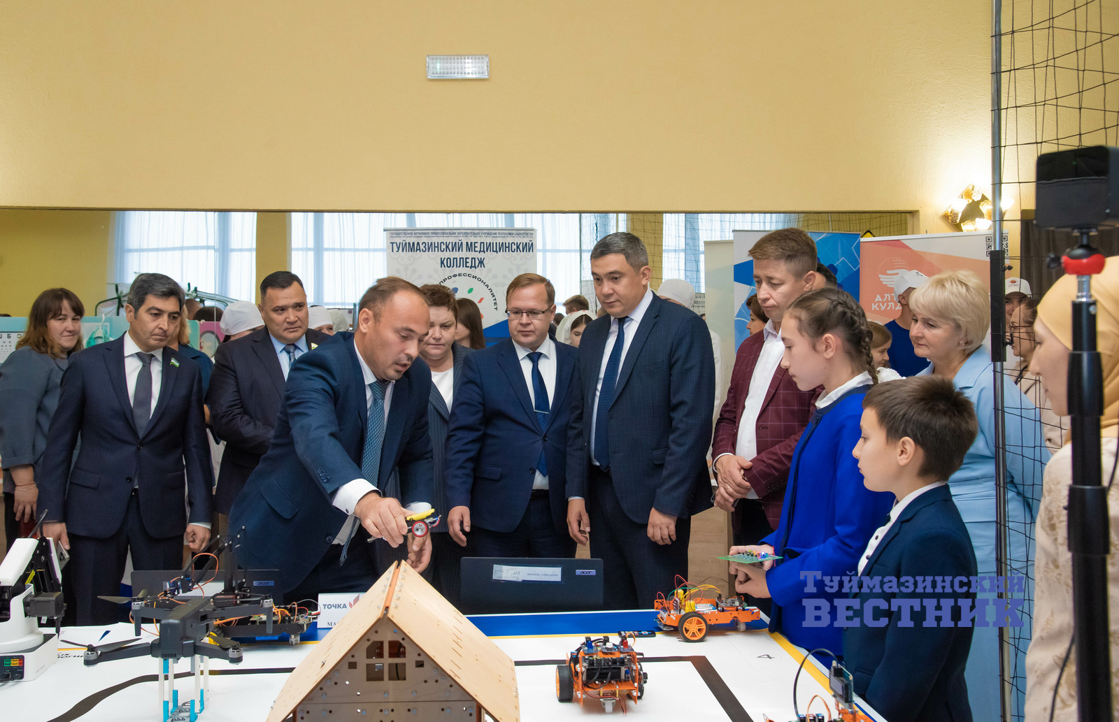 Министр просвещения Башкирии участвовал в «большом педсовете» в Туймазах