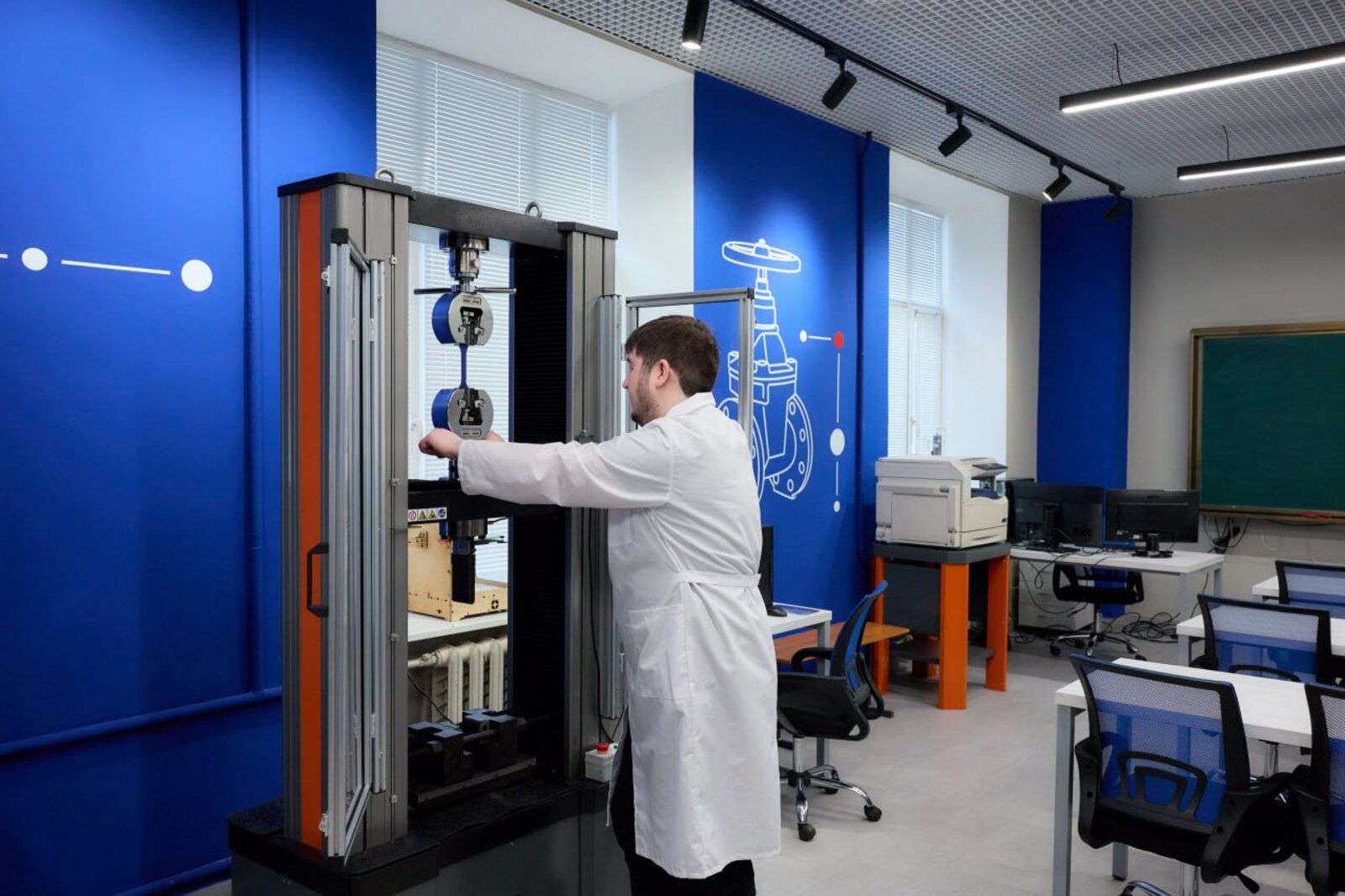 Вуз-резидент Межвузовского кампуса Уфы открыл лабораторию по металловедению