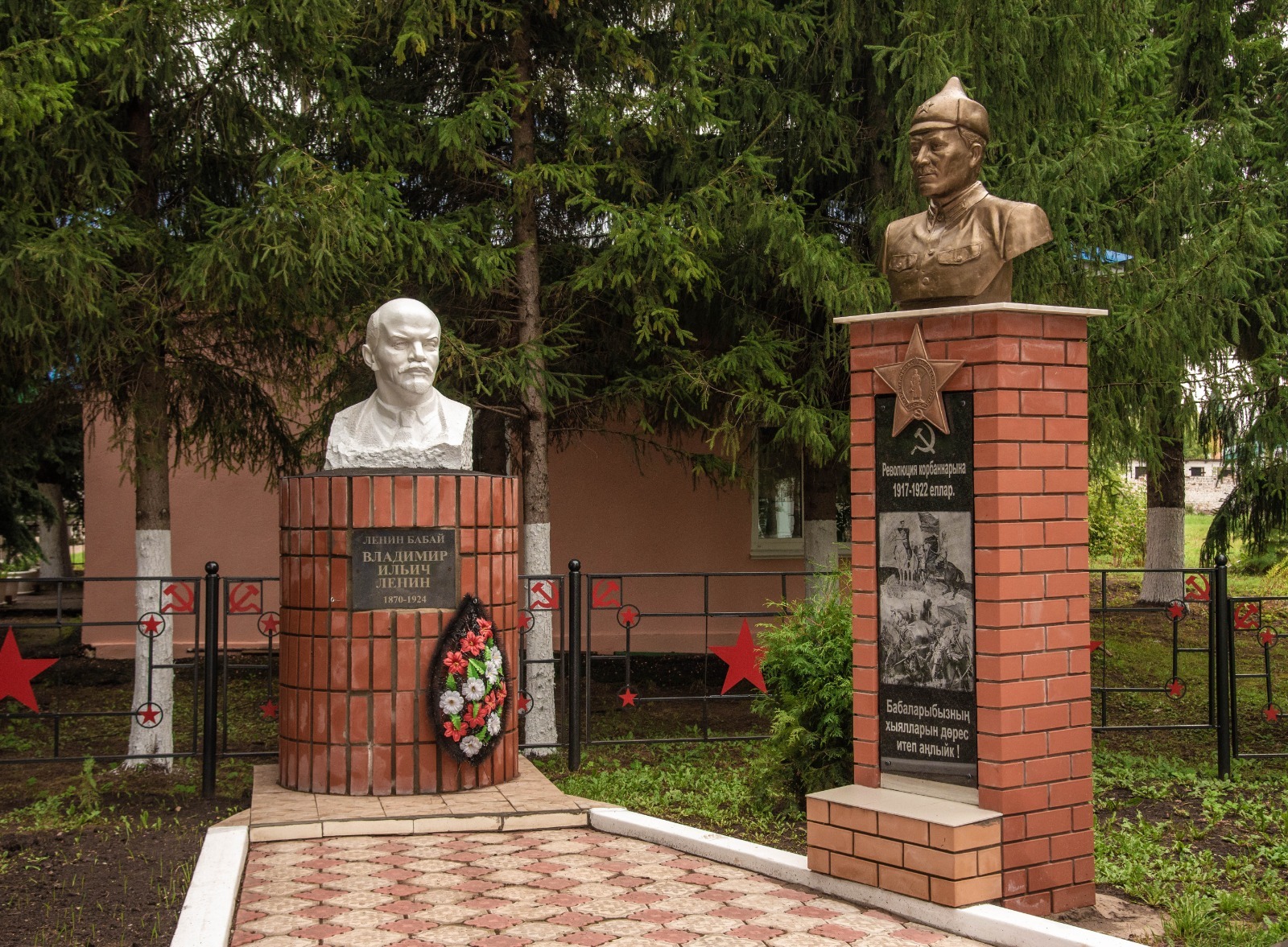 В Туймазинском районе открыли мемориал к 80-летию Победы