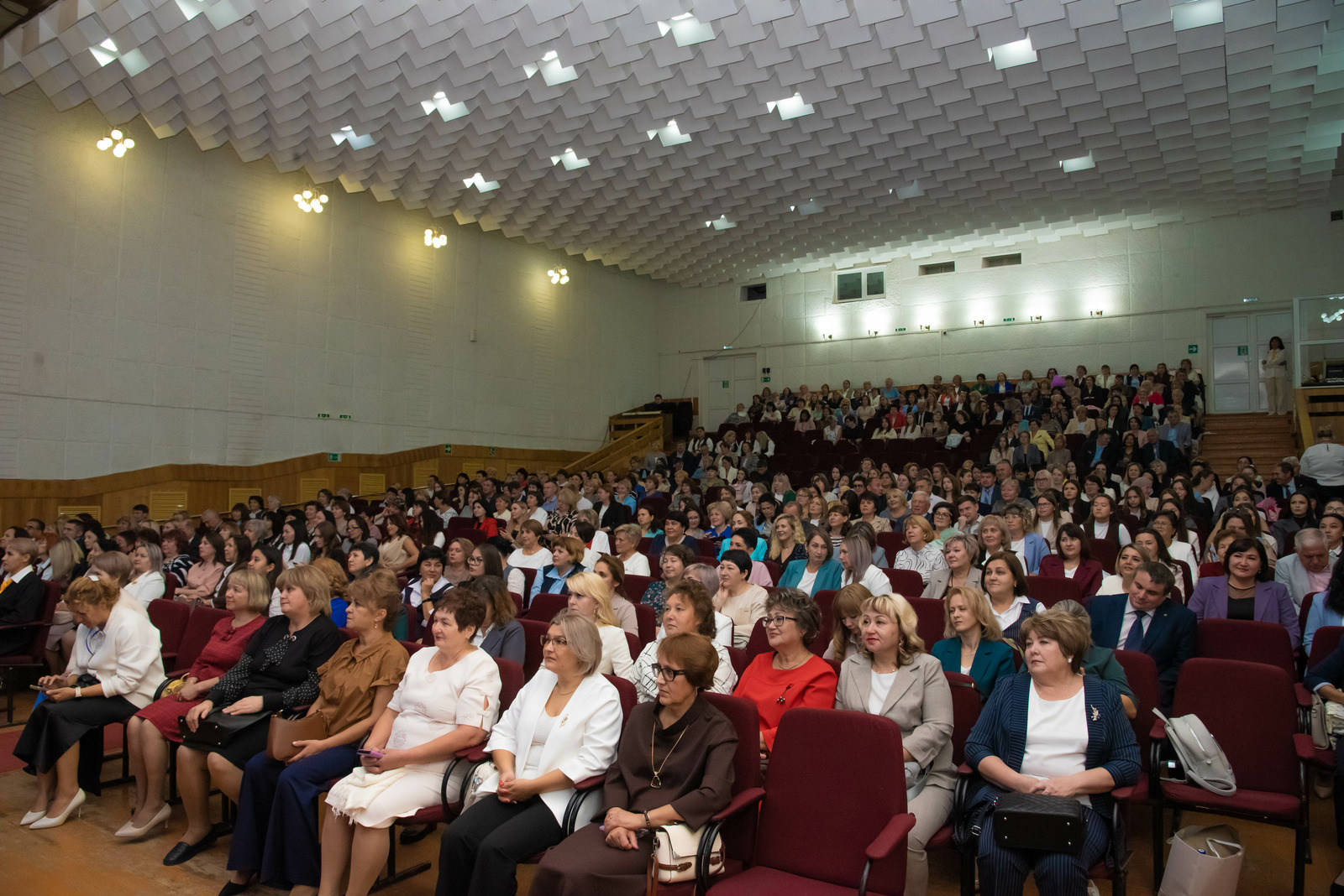 В Туймазах наградили лучших педагогов