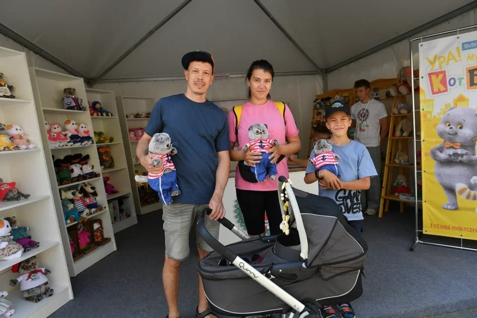 В Башкирии на фестивале «Айда играть» кот Басик победил игрушек-монстров