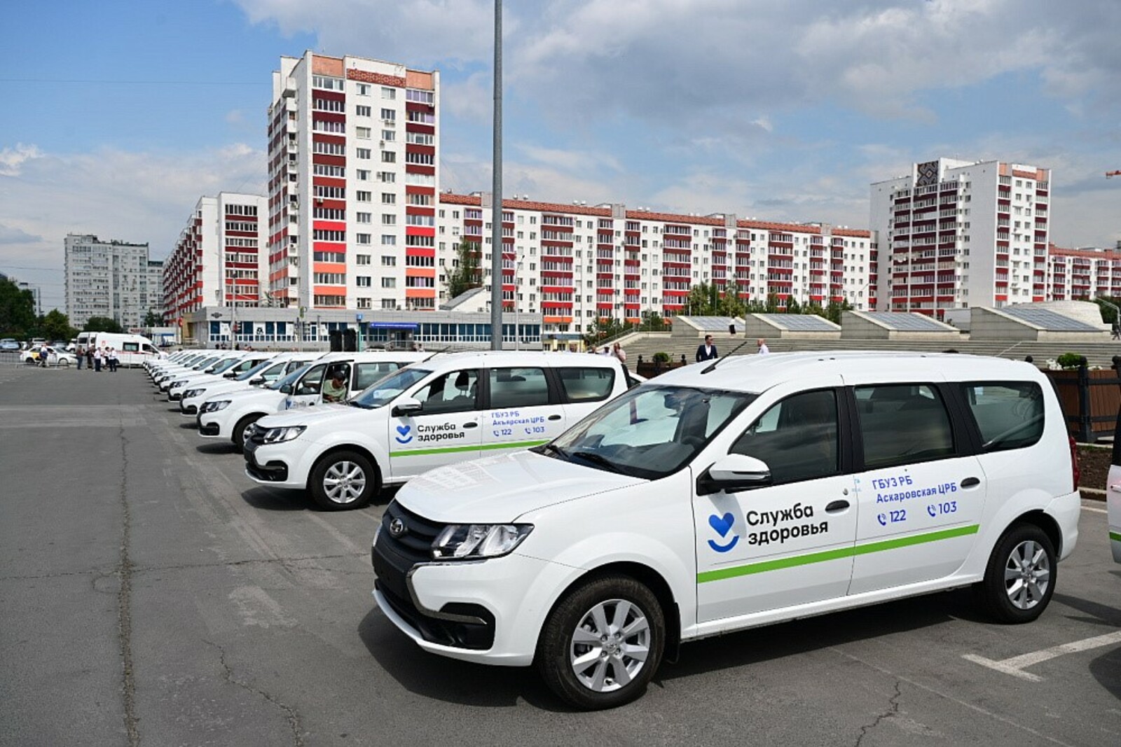 В Туймазах центральная районная больница получила семь новых автомобилей