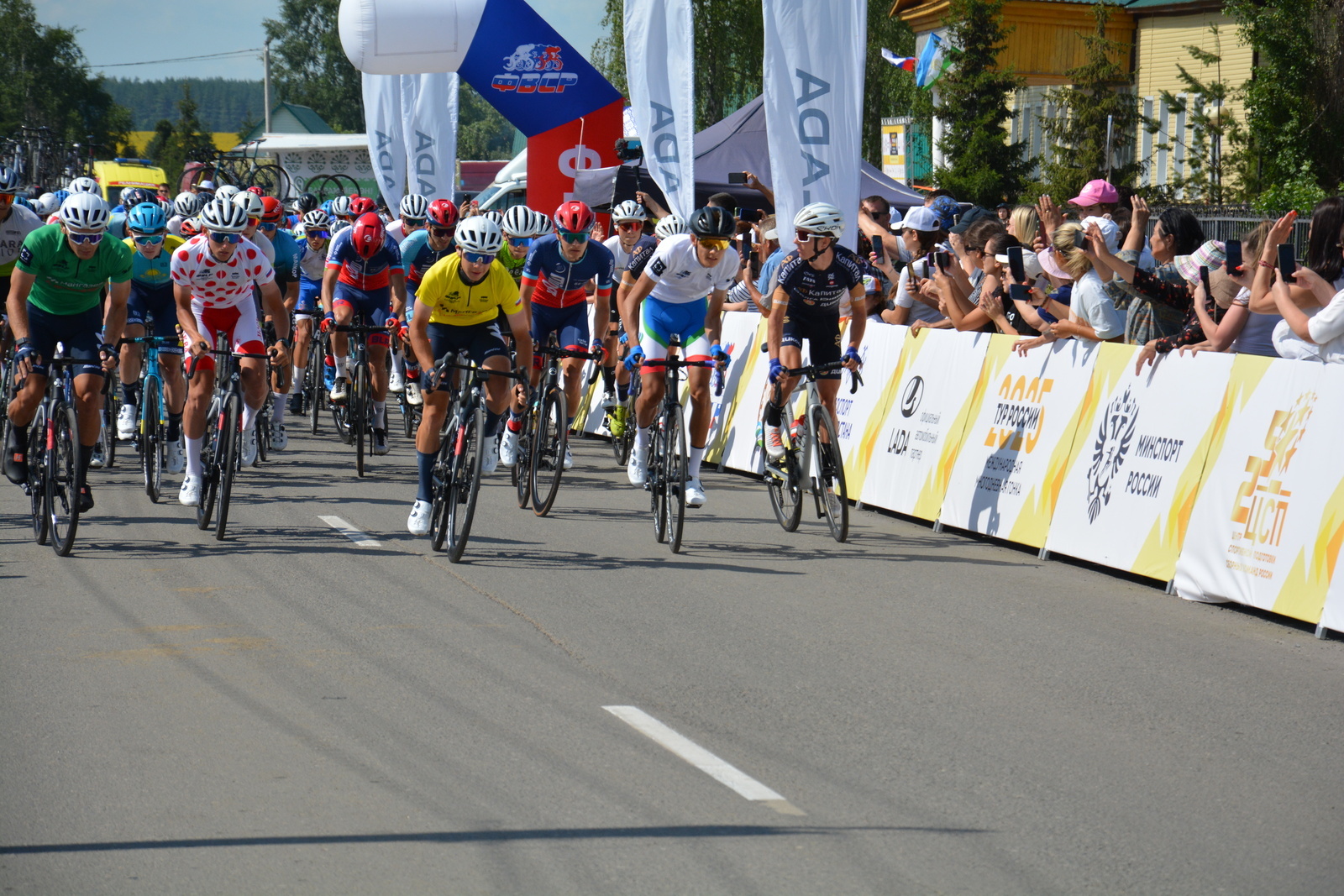 В Башкирии прошел третий этап международной многодневной велогонки «Тур России»