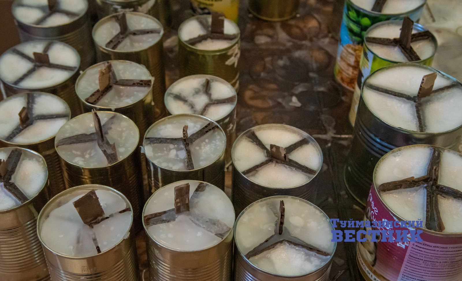 Лилия Калантарян  В Туймазах сельчане подготовили для бойцов СВО около 1000 окопных свечей