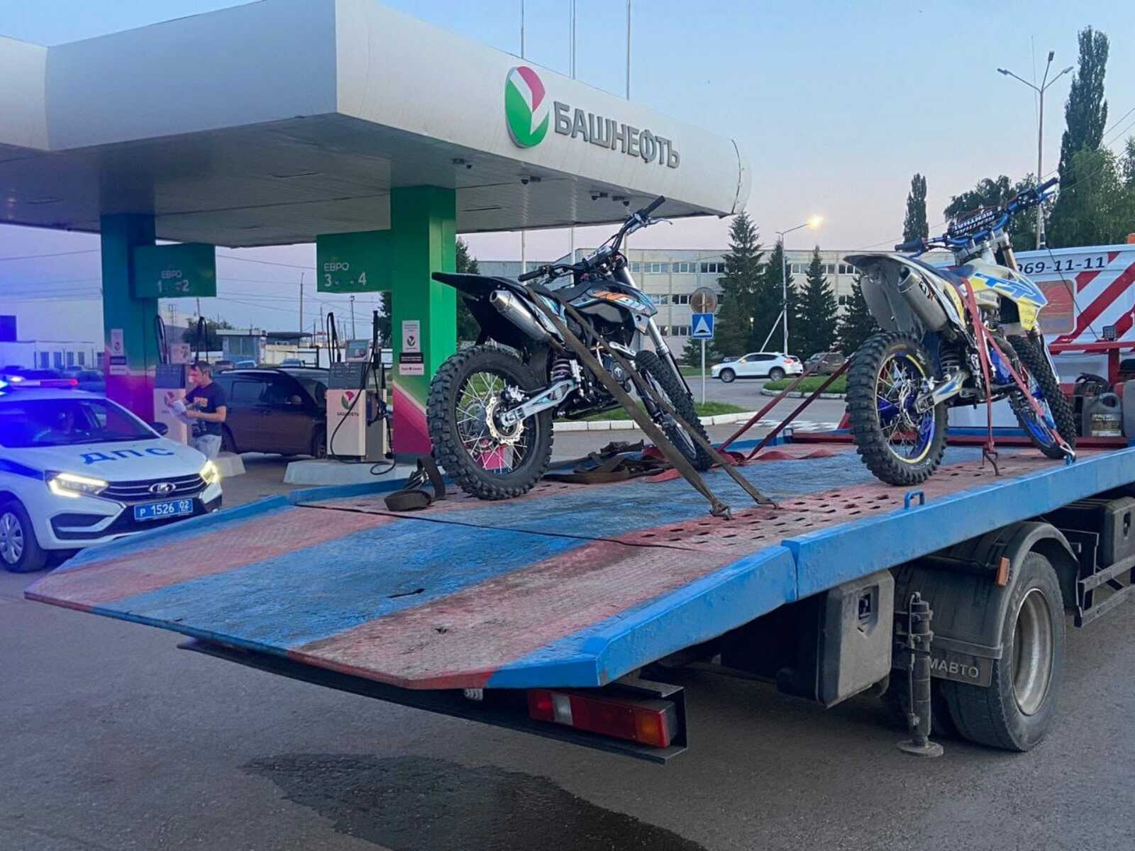 В Башкирии поймали двух несовершеннолетних питбайкеров