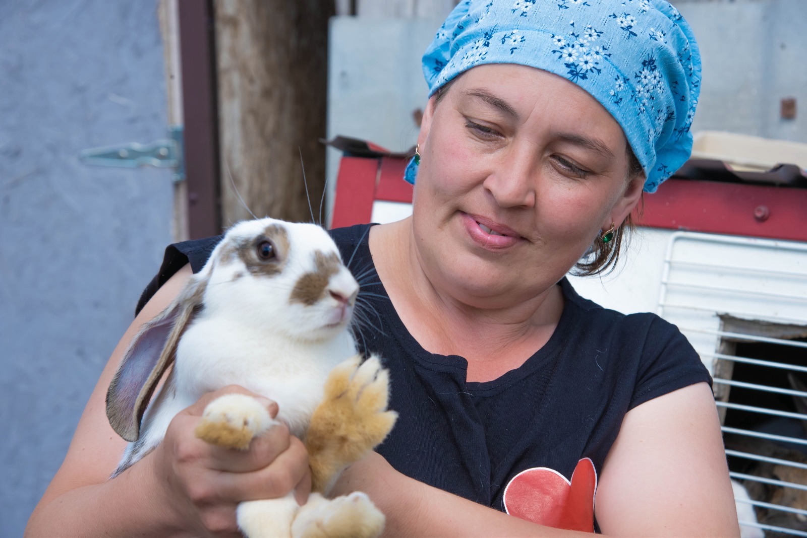 Многодетные супруги из Башкирии живут личным подсобных хозяйством