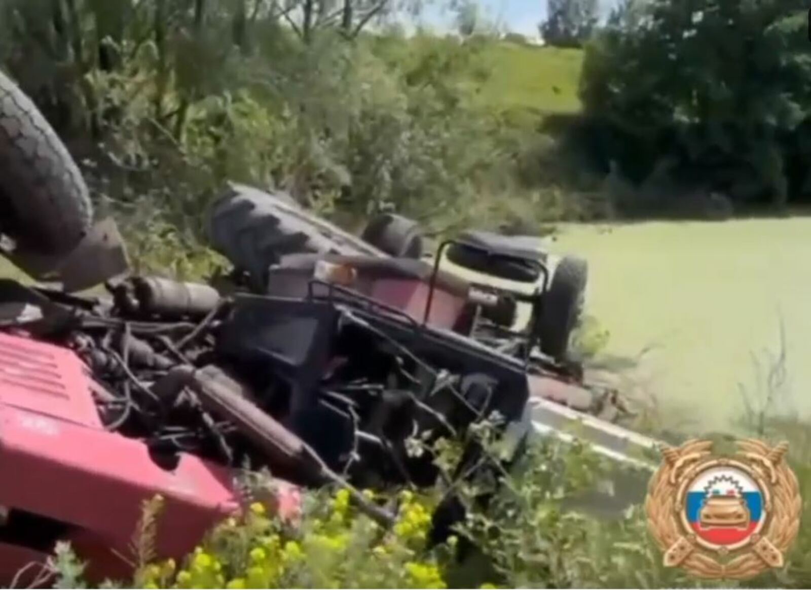 В Башкирии тракторист остался под тягачом