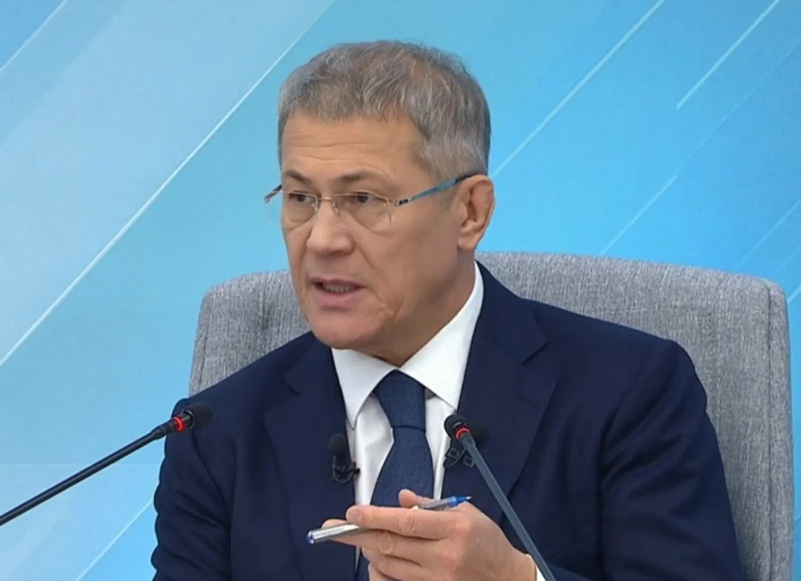 Михаил Мишустин отметил разработки ученых из Башкирии