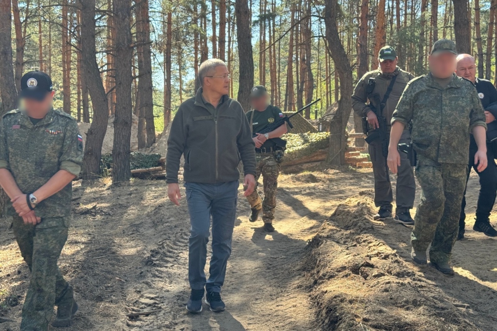 Радий Хабиров съездил в зону СВО проведать бойцов из Башкирии