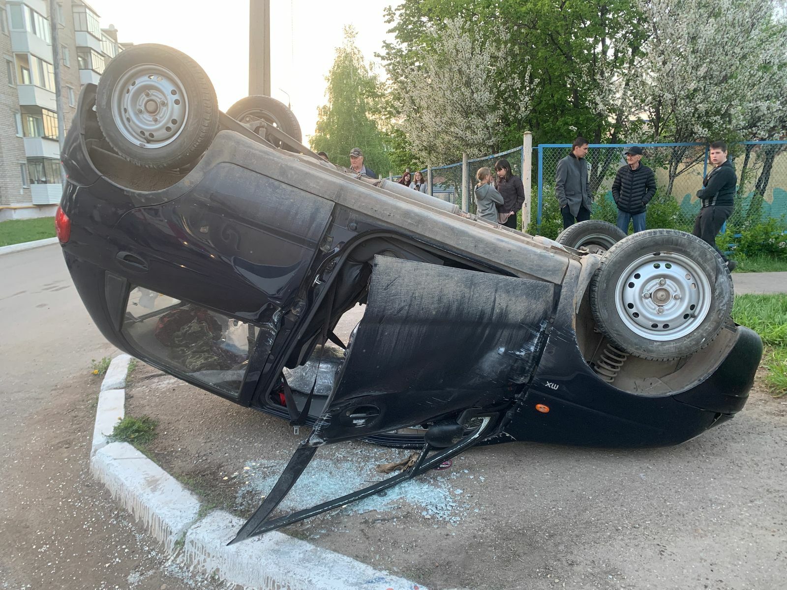 В Туймазинском районе столкнулись Мерседес и Дэу