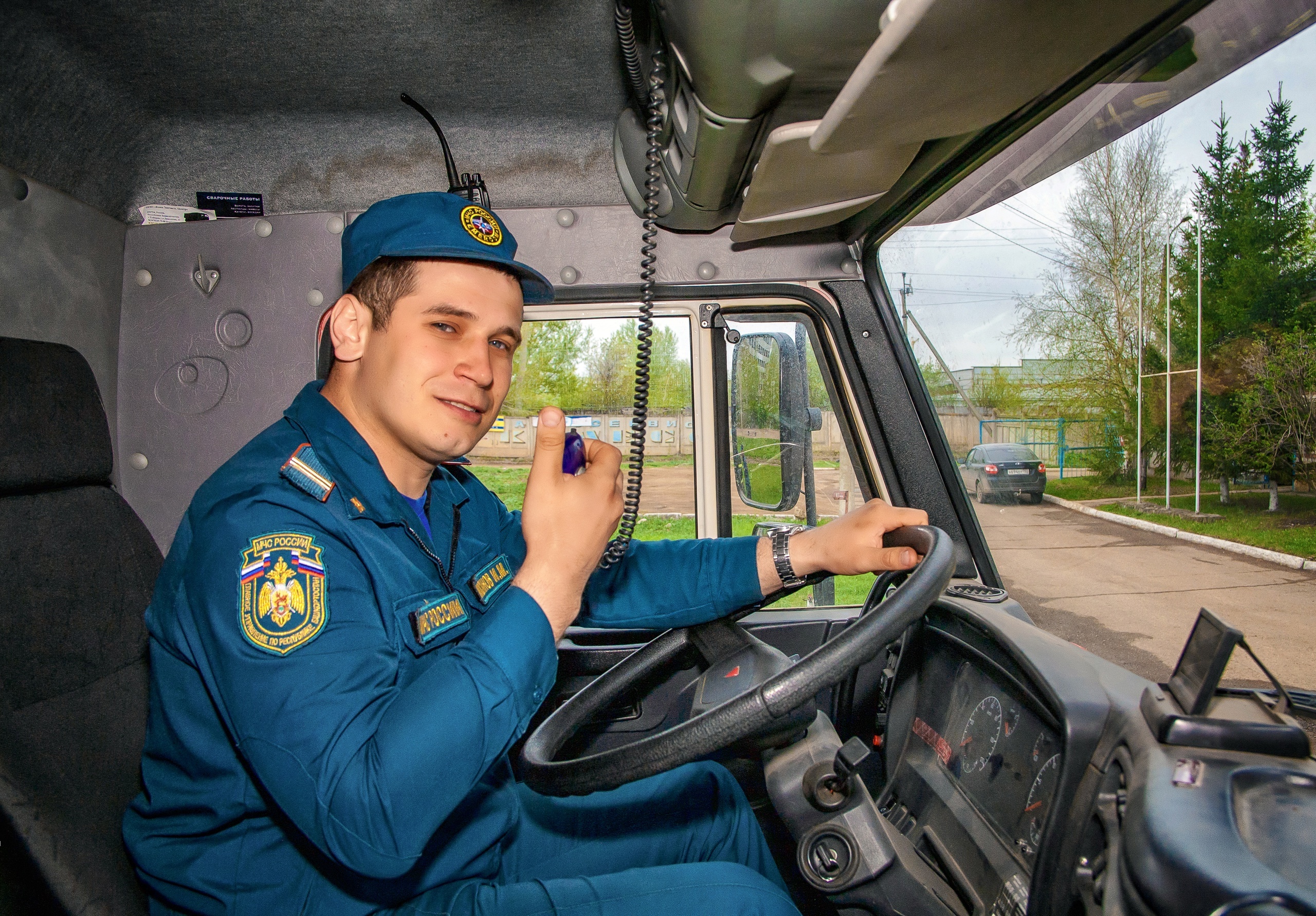 В Туймазах пожарные приняли участие в брутальной фотосессии - фоторепортаж