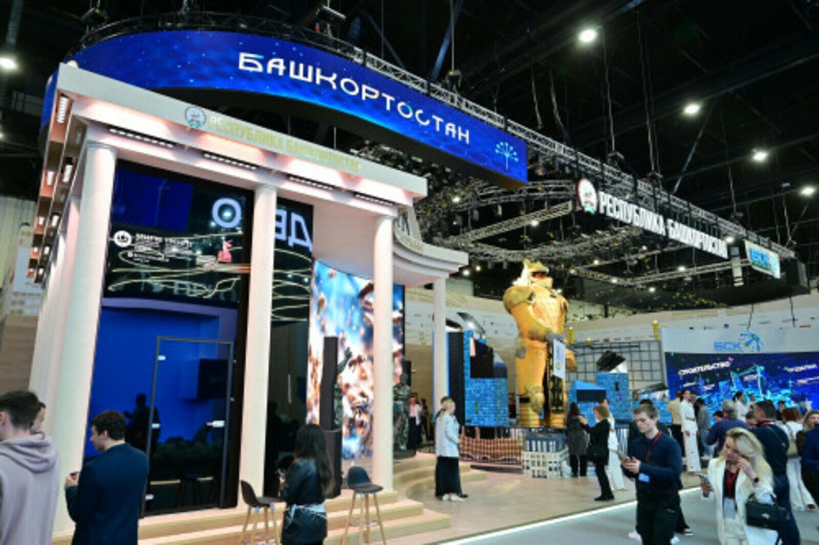 Чем удивляет стенд Башкирии на ПМЭФ-2025