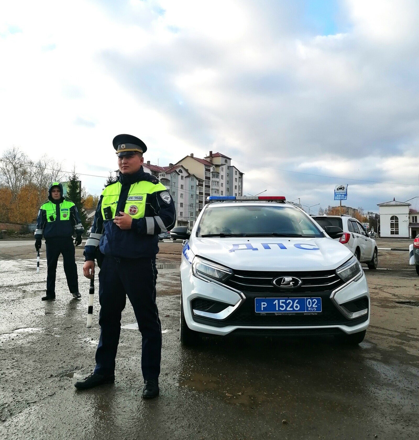 В Туймазах госавтоинспекторы задержали двух пьяных женщин и одного студента