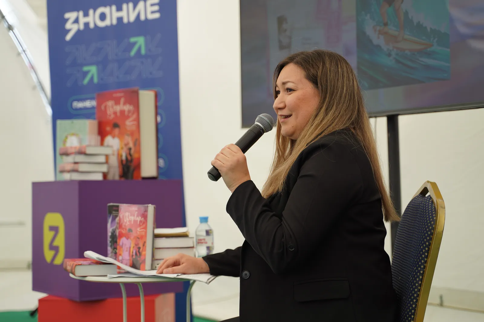 На книжной ярмарке «Китап‑байрам» выступила уфимская писательница Айли Фриман