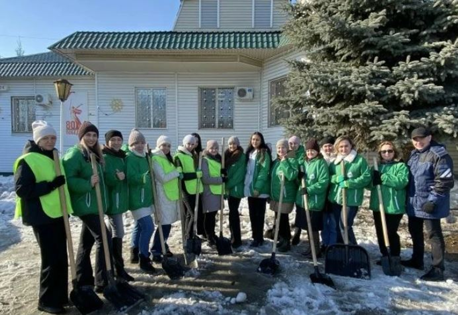 В Туймазах стартовали весенние субботники