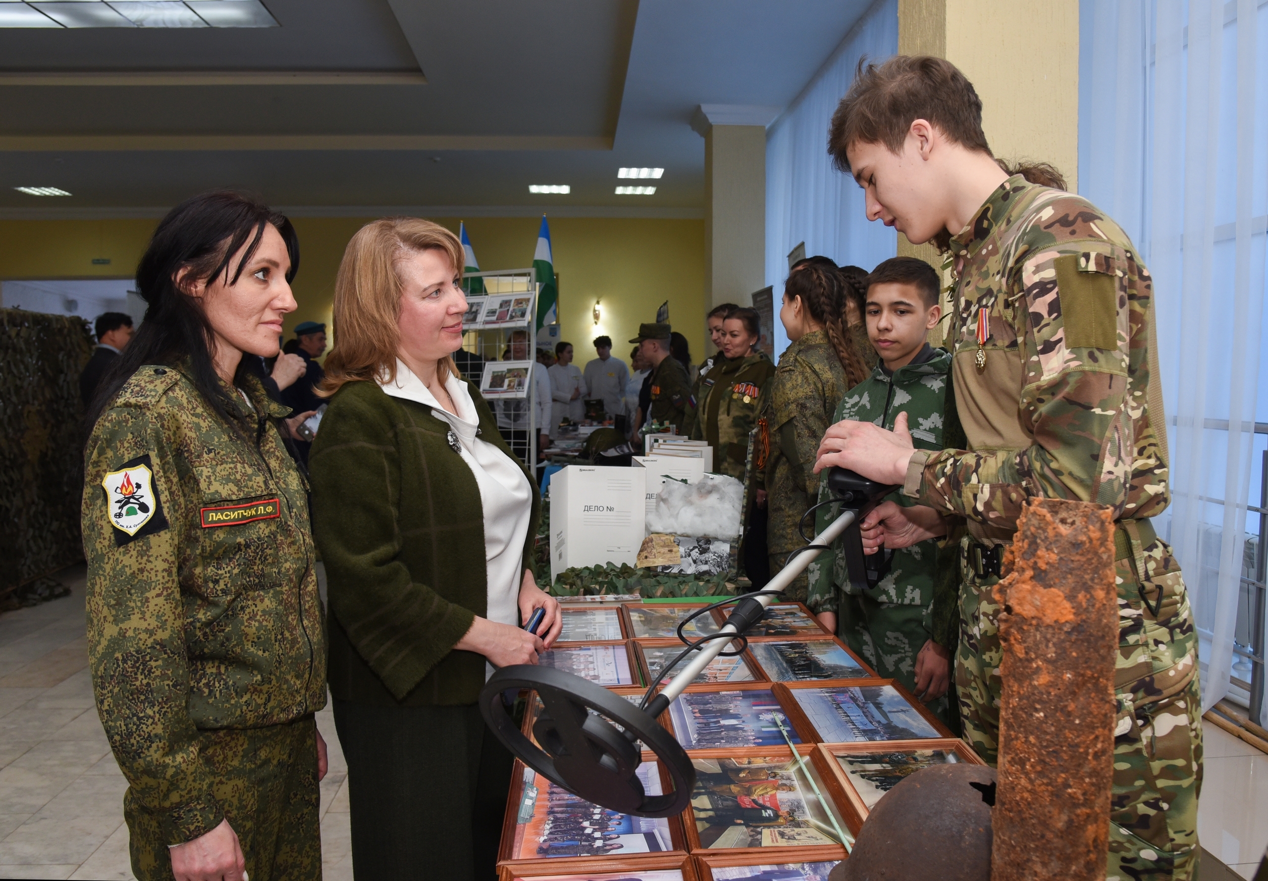 Жителей Туймазов поздравили с Днем защитника Отечества