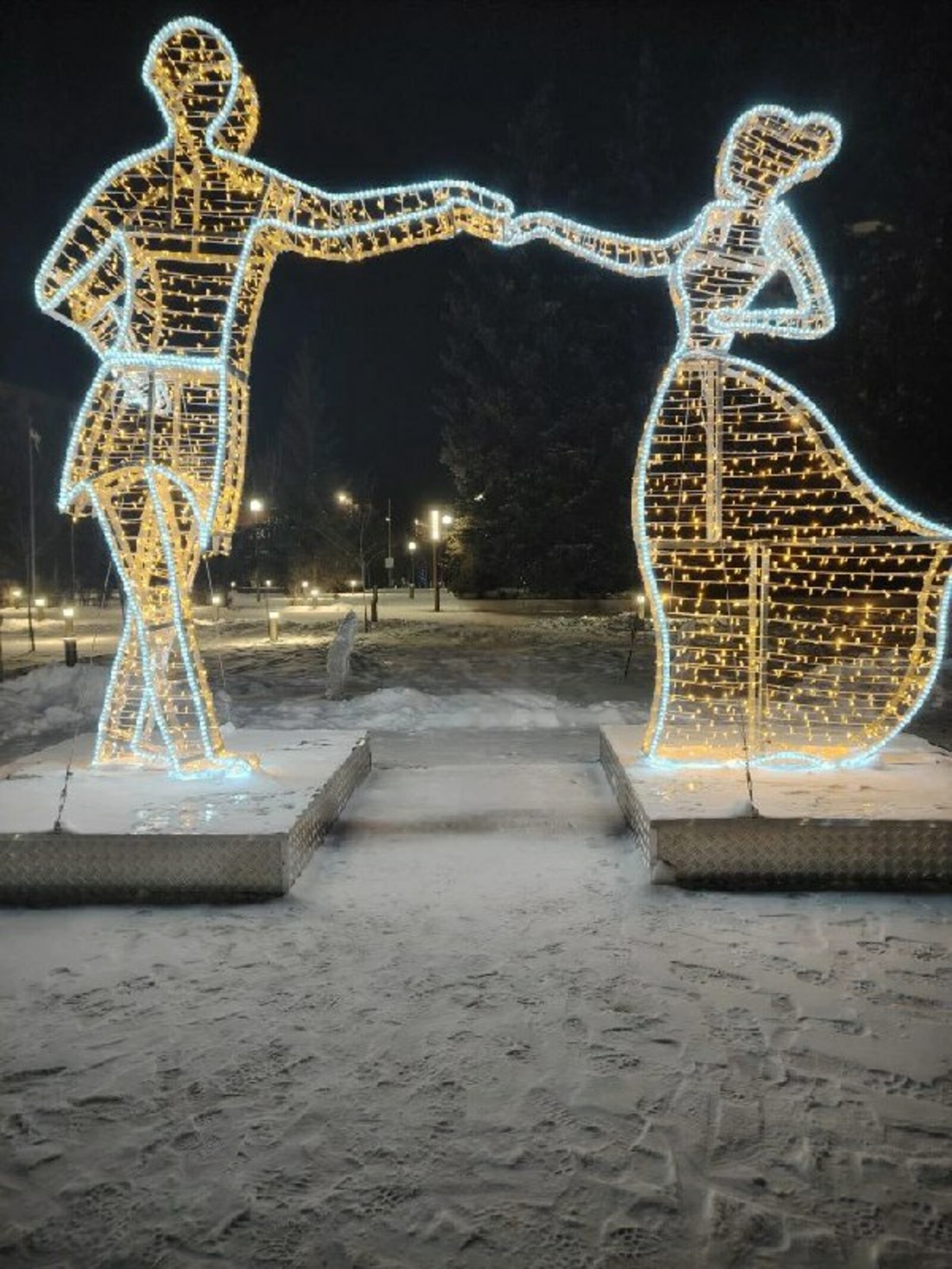 Гороскоп на 2026 год: кому звезды обещают любовь, а кому – карьерный рост?