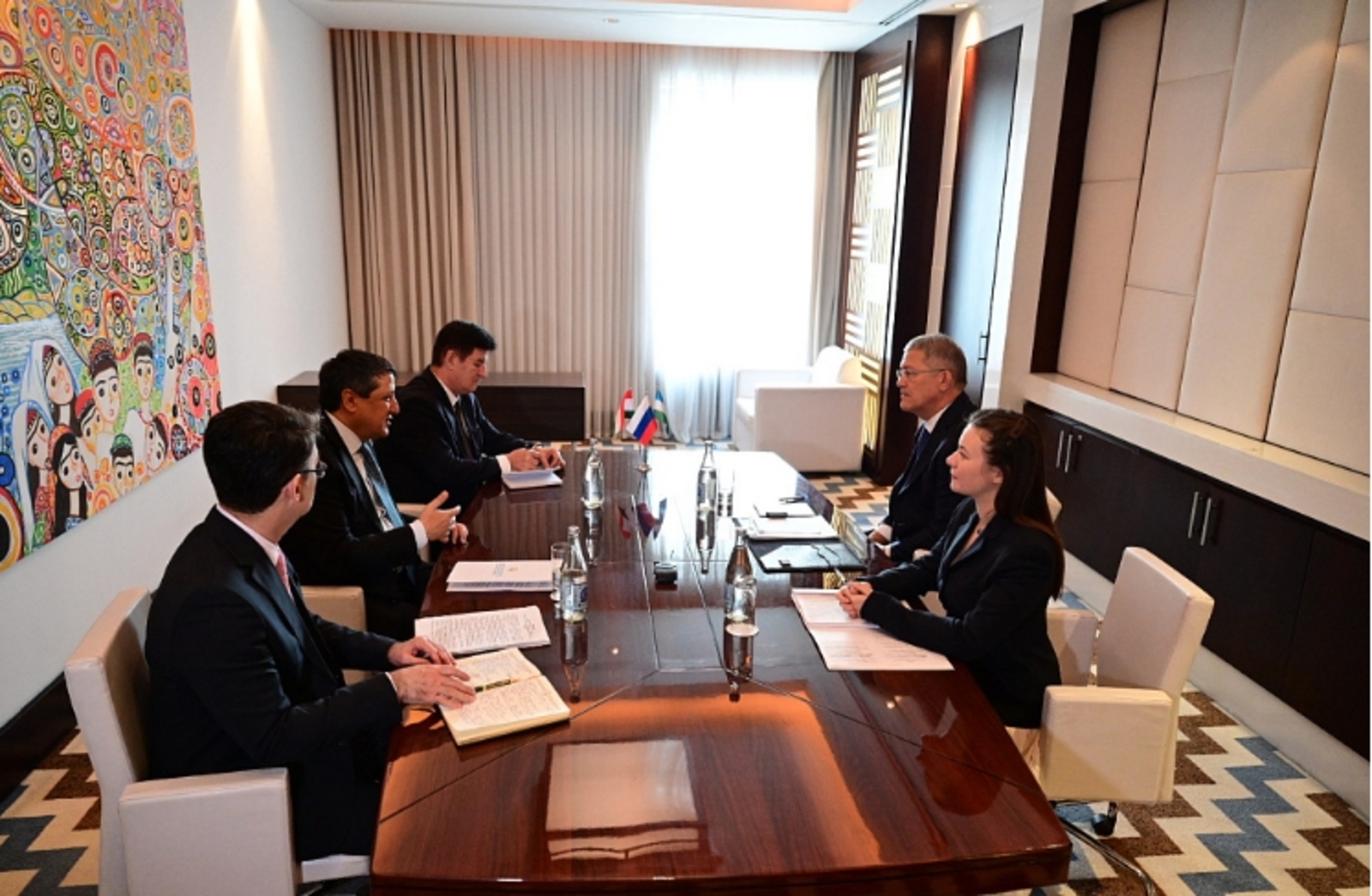 Радий Хабиров встретился с министром промышленности Таджикистана