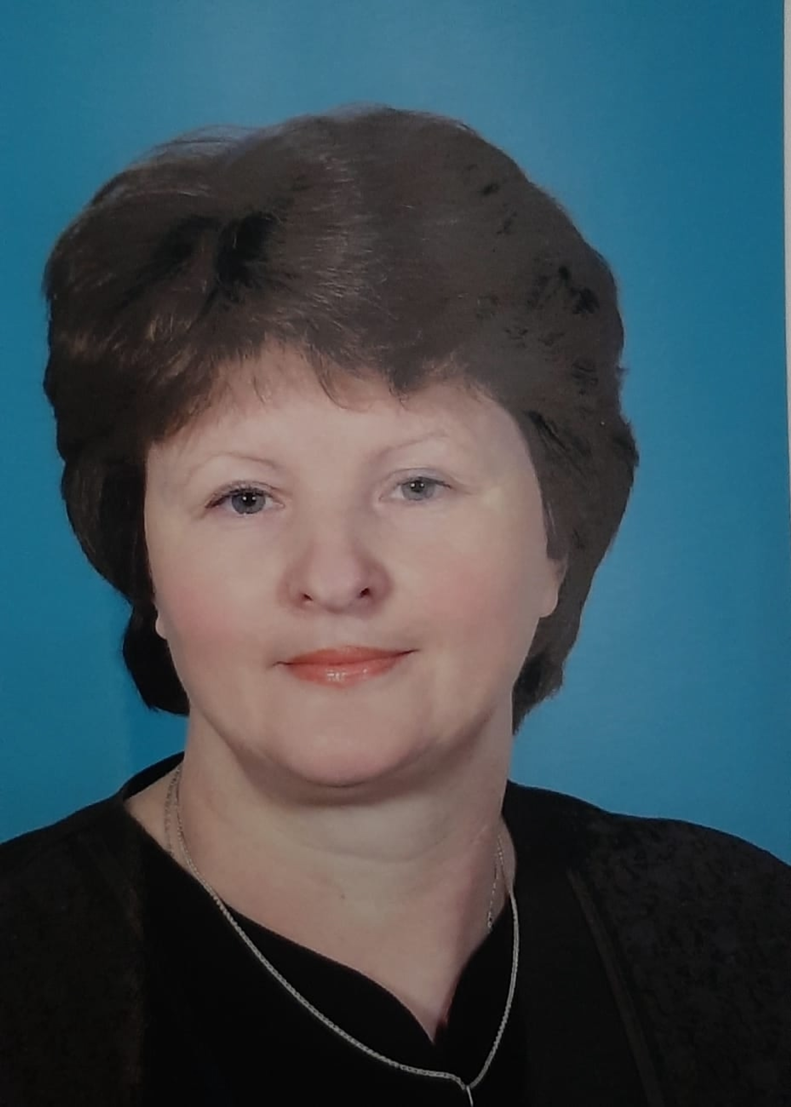 Радий Хабиров наградил учителя из Туймазов