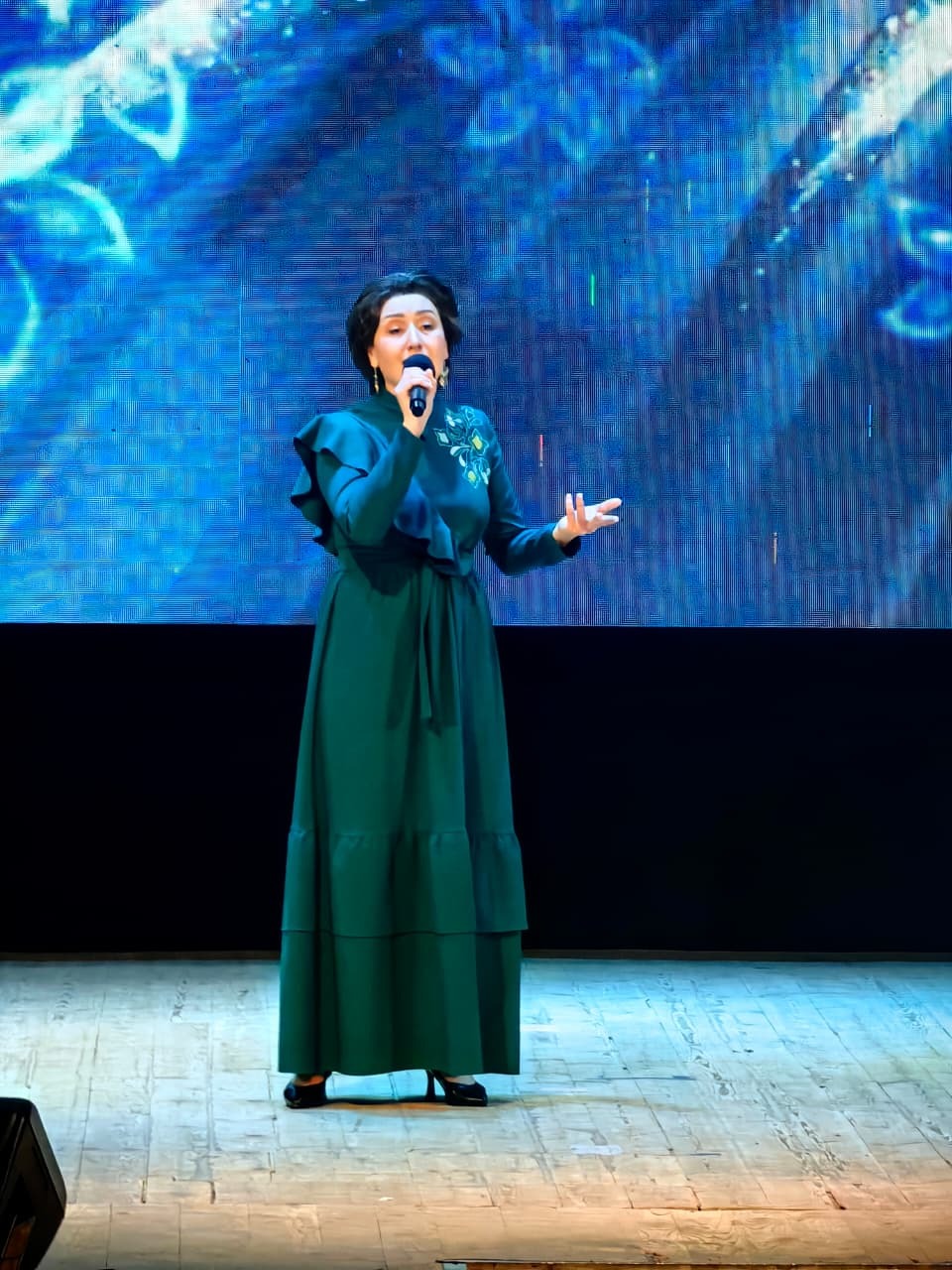 В Туймазах прошло торжественное собрание ко Дню матери