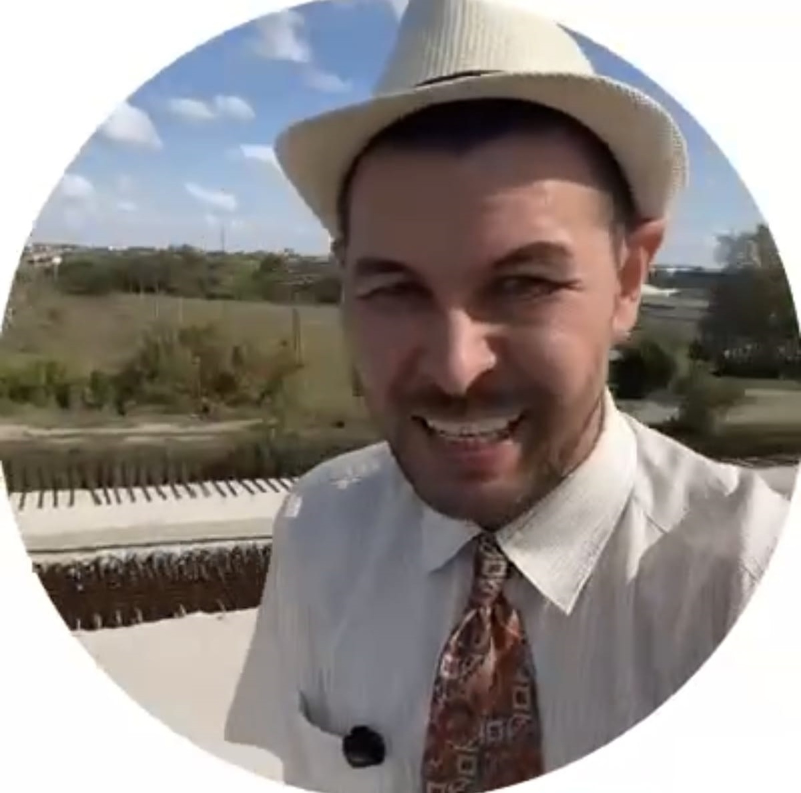 В Туймазах побывал известный блогер Тайфун Курултаевич