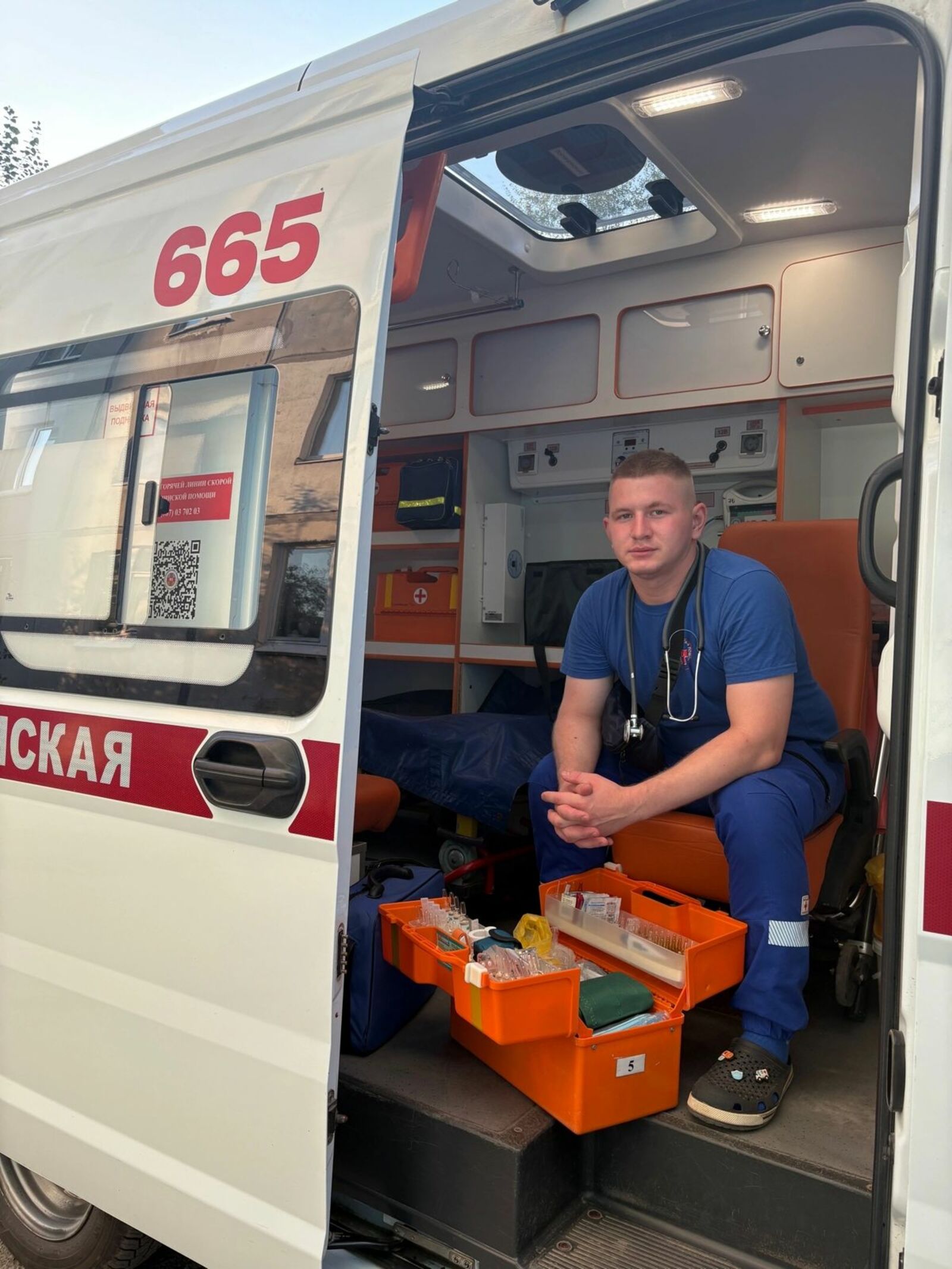 В Башкирии выпускник медколледжа поступил в университет и работает в скорой
