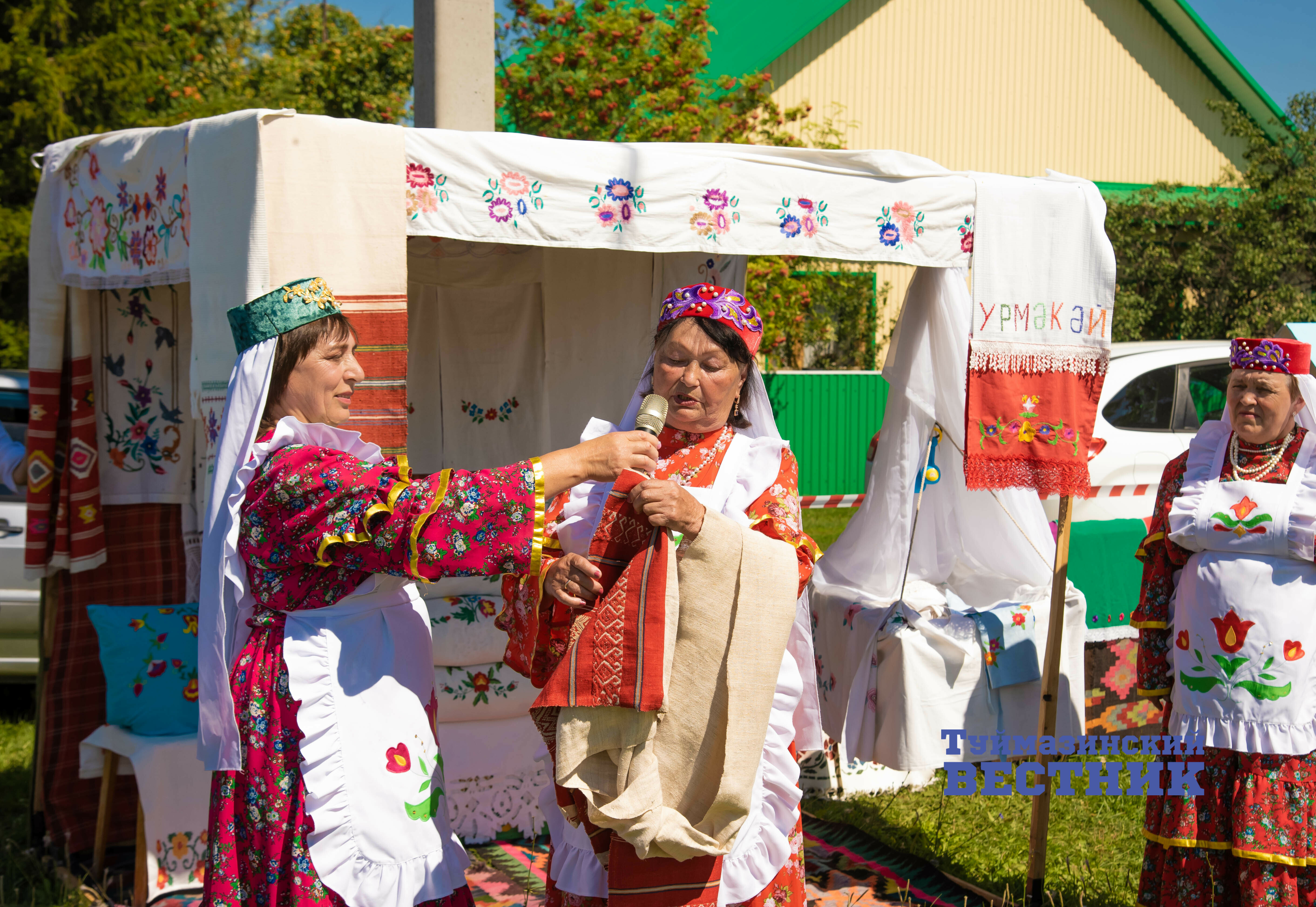 В Башкирии прошел брендовый фестиваль «Урмекеевские узоры»