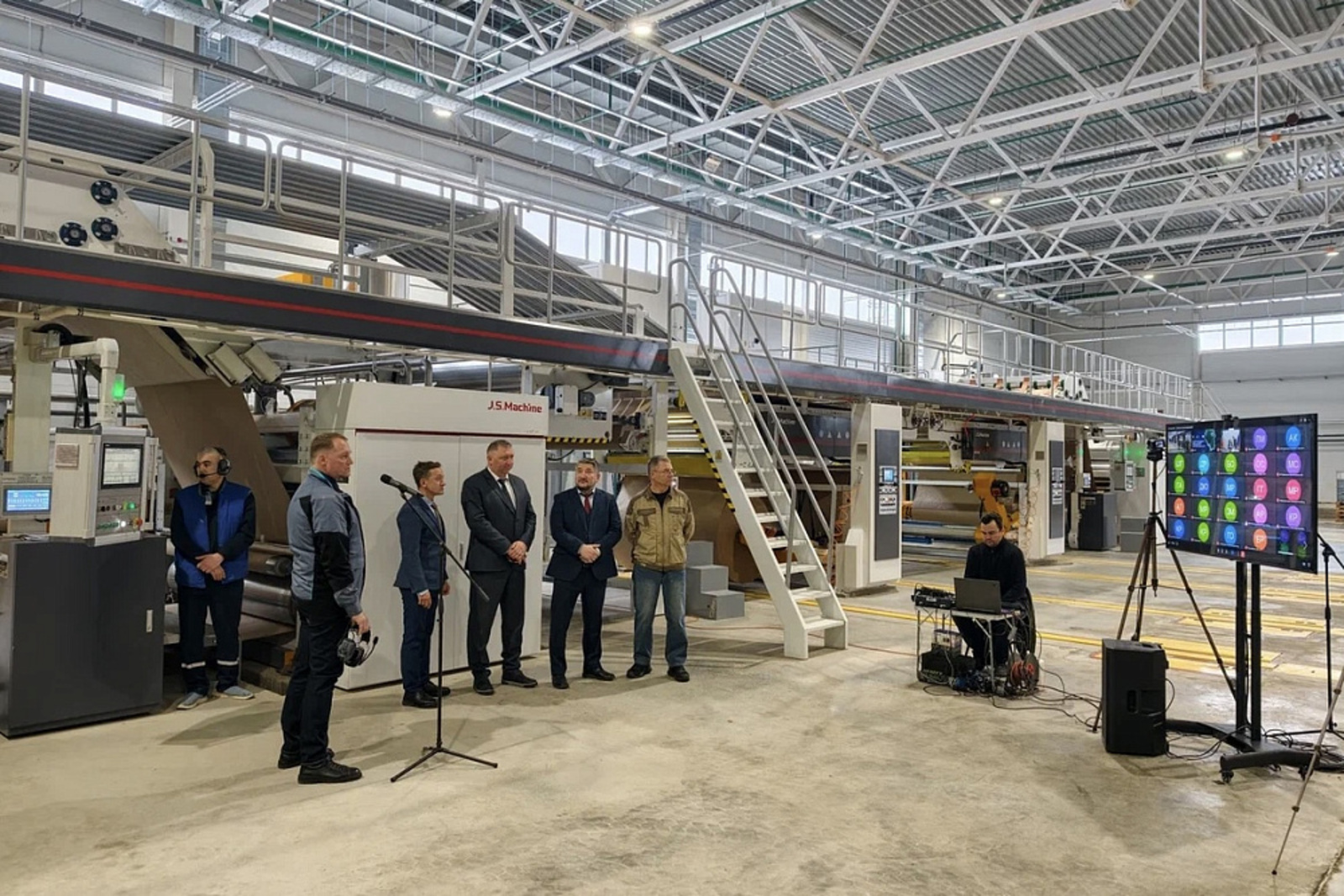 В Башкирии стали производить гофротару