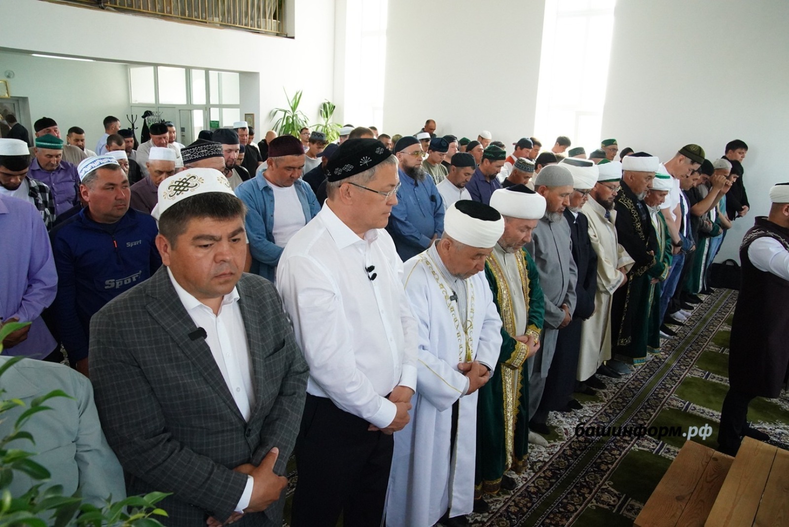 Глава Башкирии встретил Курбан-байрам в Хайбуллинском районе