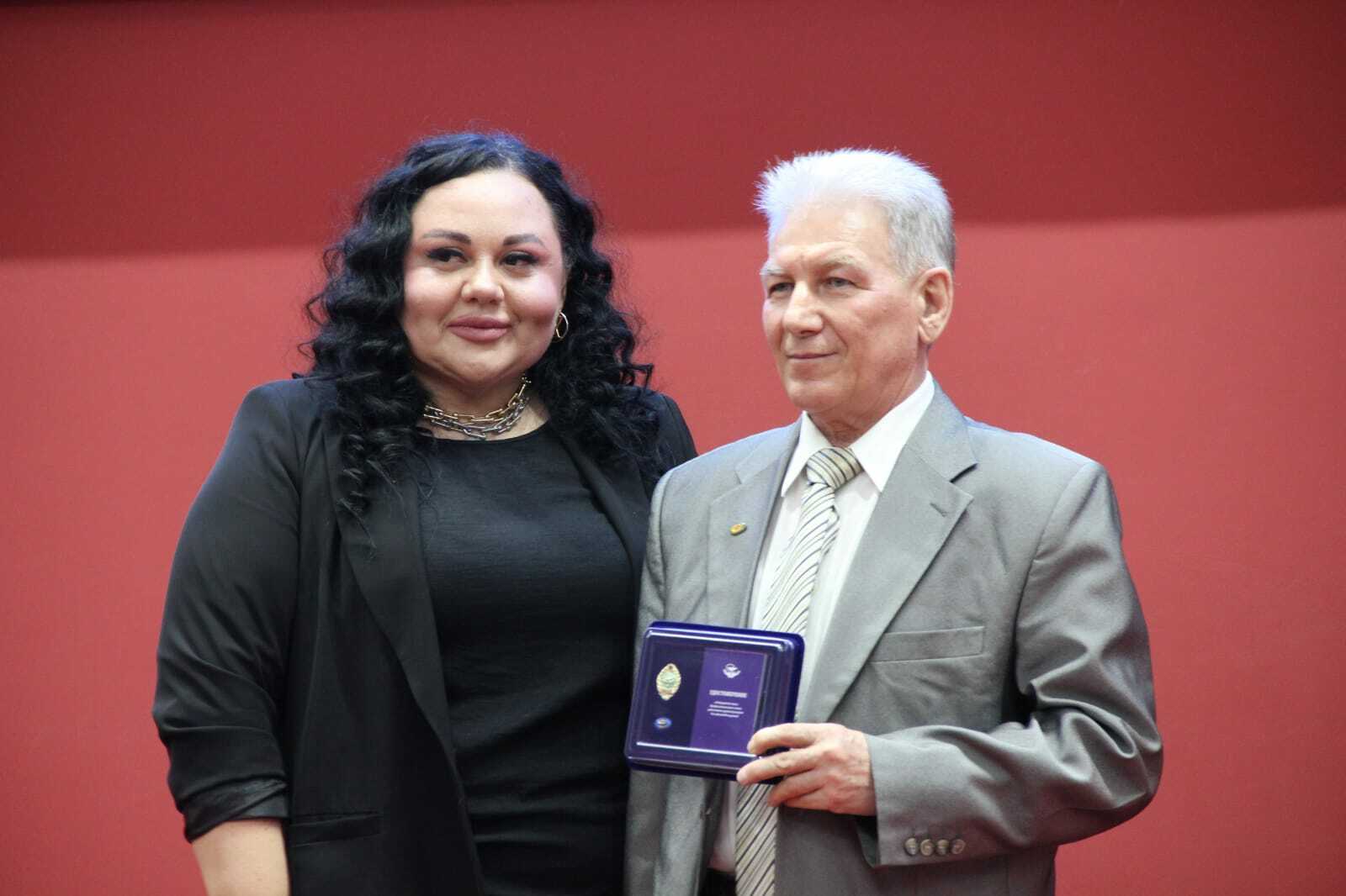 Врачу из Туймазов вручили знак Профсоюза работников здравоохранения РФ I степени