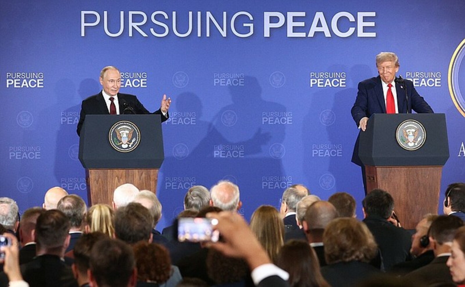 Путин заявил о возможности завершить конфликт на Украине